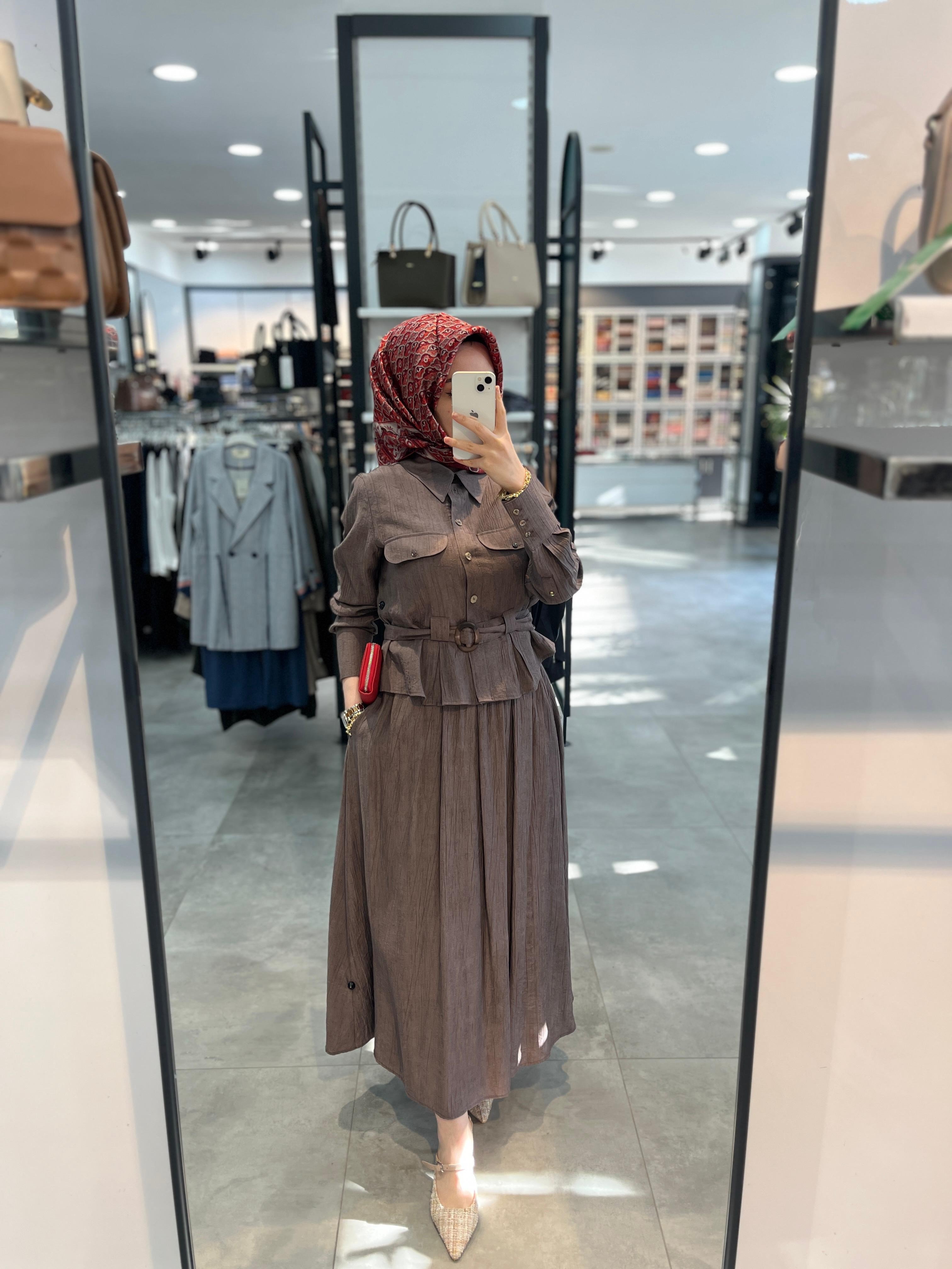 Tuğba Önden Pilikaşeli Takım - Kahve