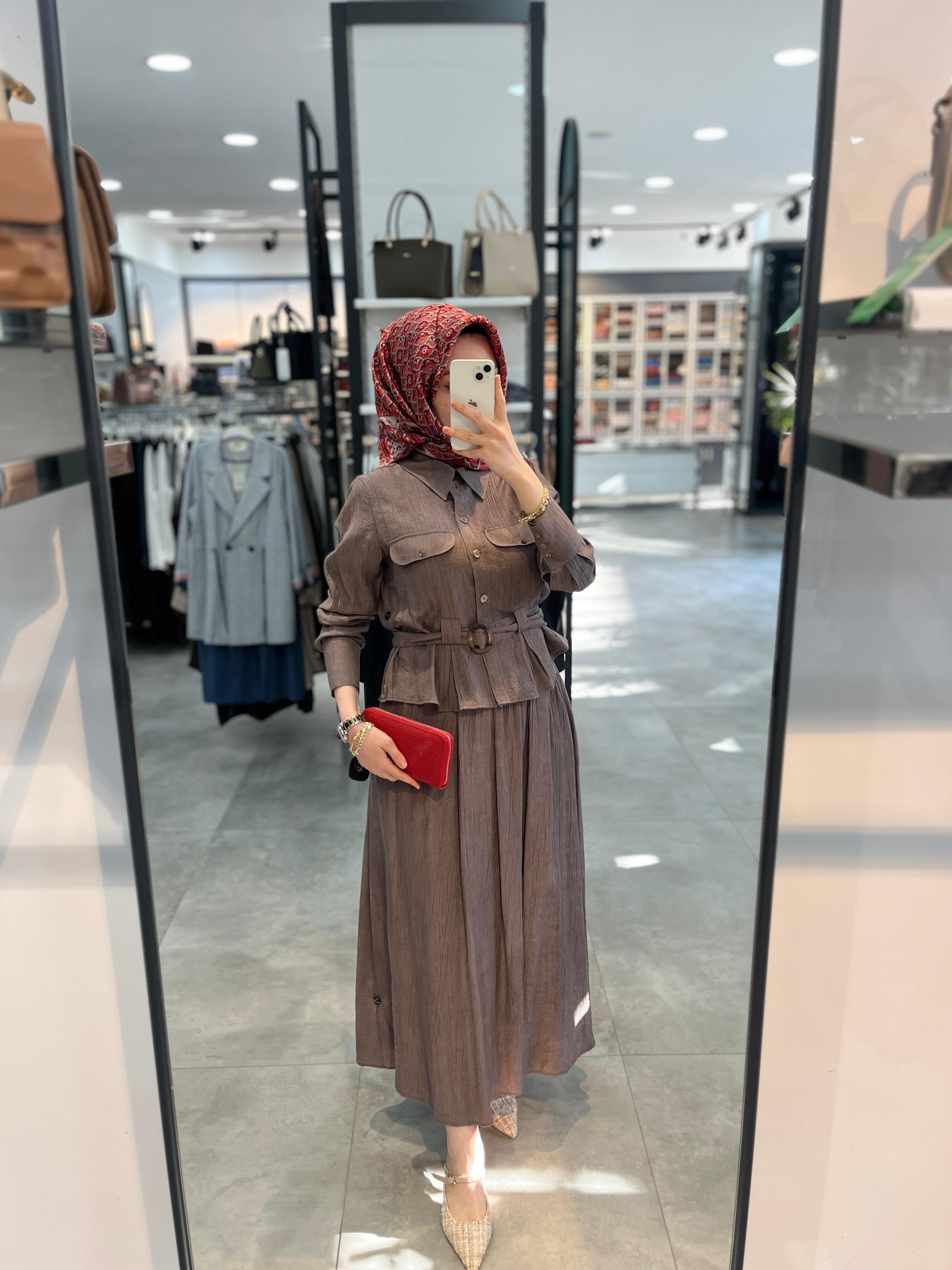 Tuğba Önden Pilikaşeli Takım - Kahve