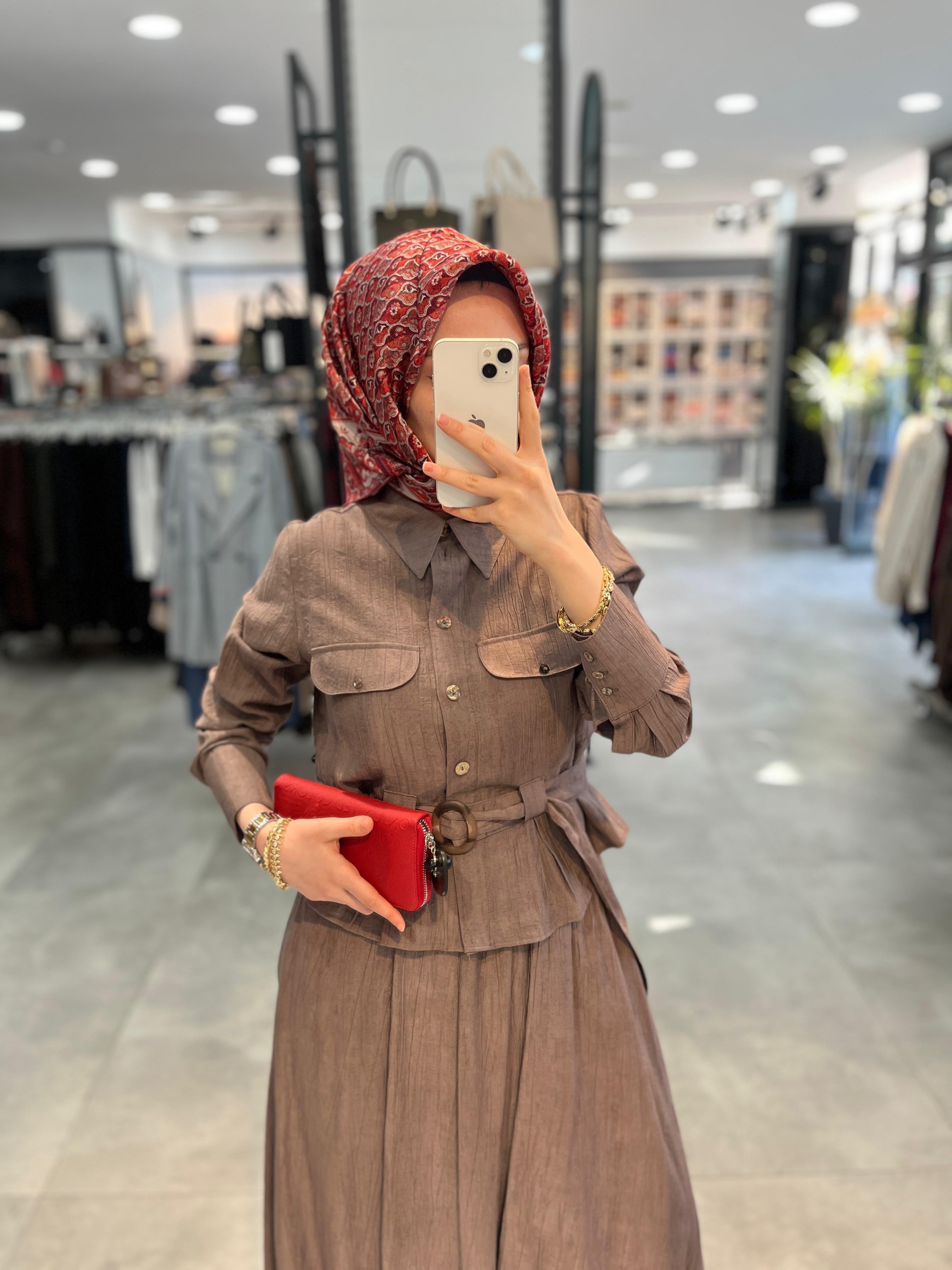 Tuğba Önden Pilikaşeli Takım - Kahve