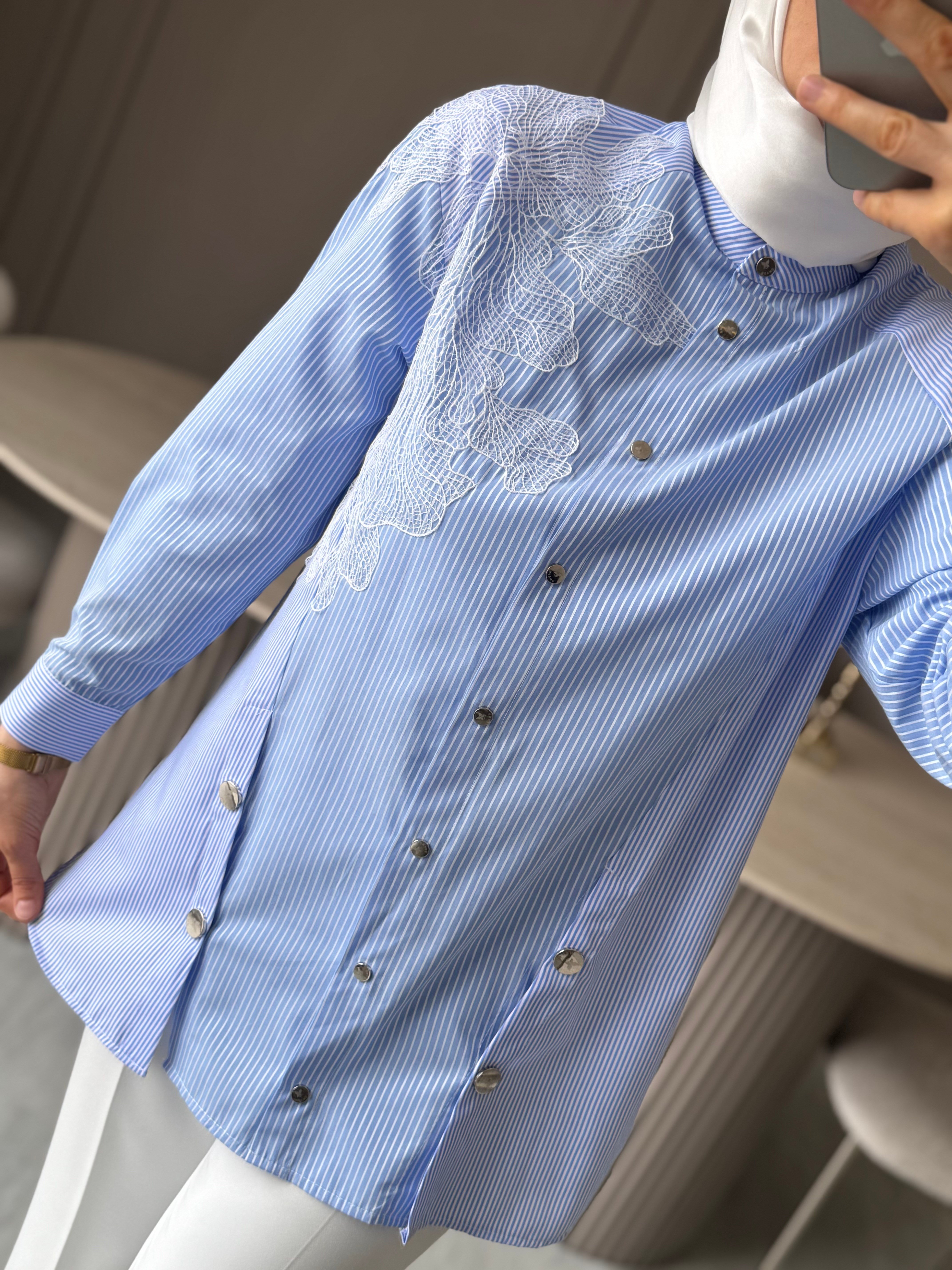 Gömlekçıtlıdantel