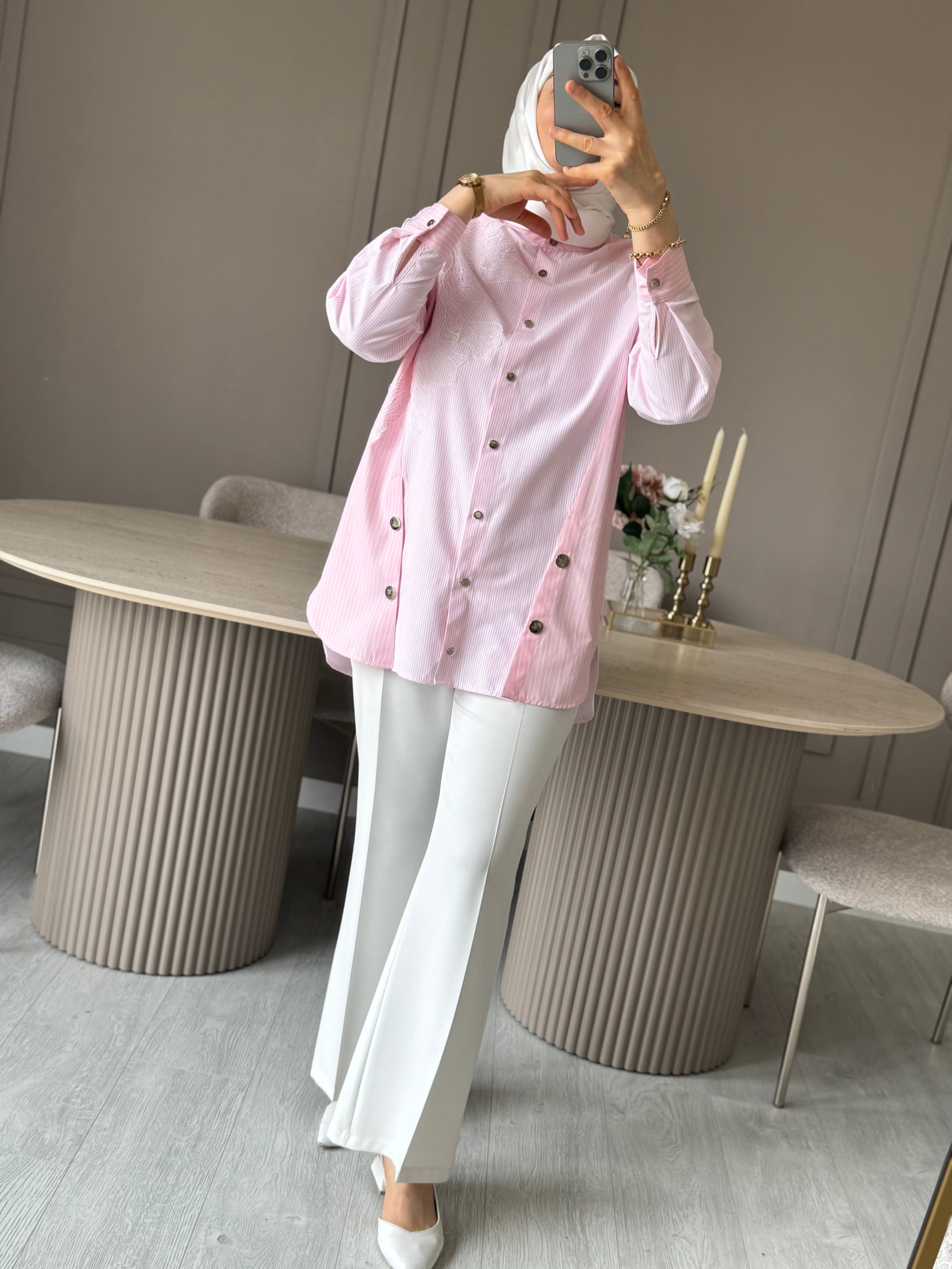 Gömlekçıtlıdantel