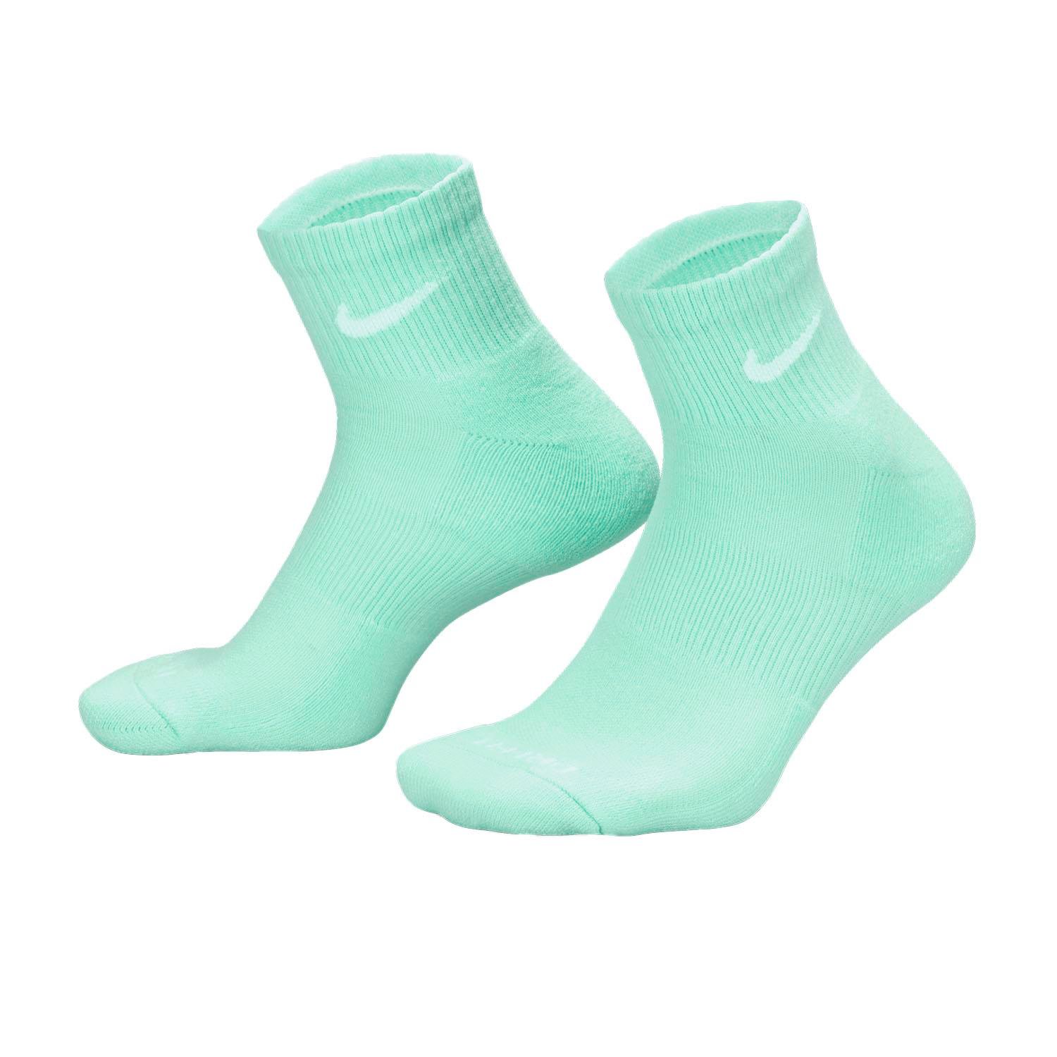 Nike Everyday Plus Cushioned Antrenman Bilek Çorapları (3 Çift)