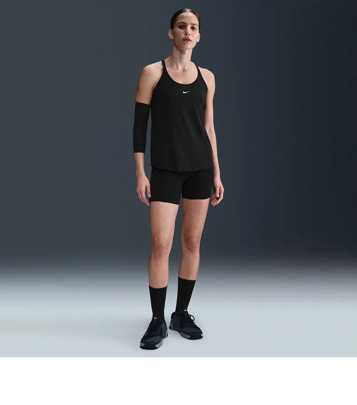 Nike One Classic Dri-Fit Kadın Siyah Antrenman Atlet