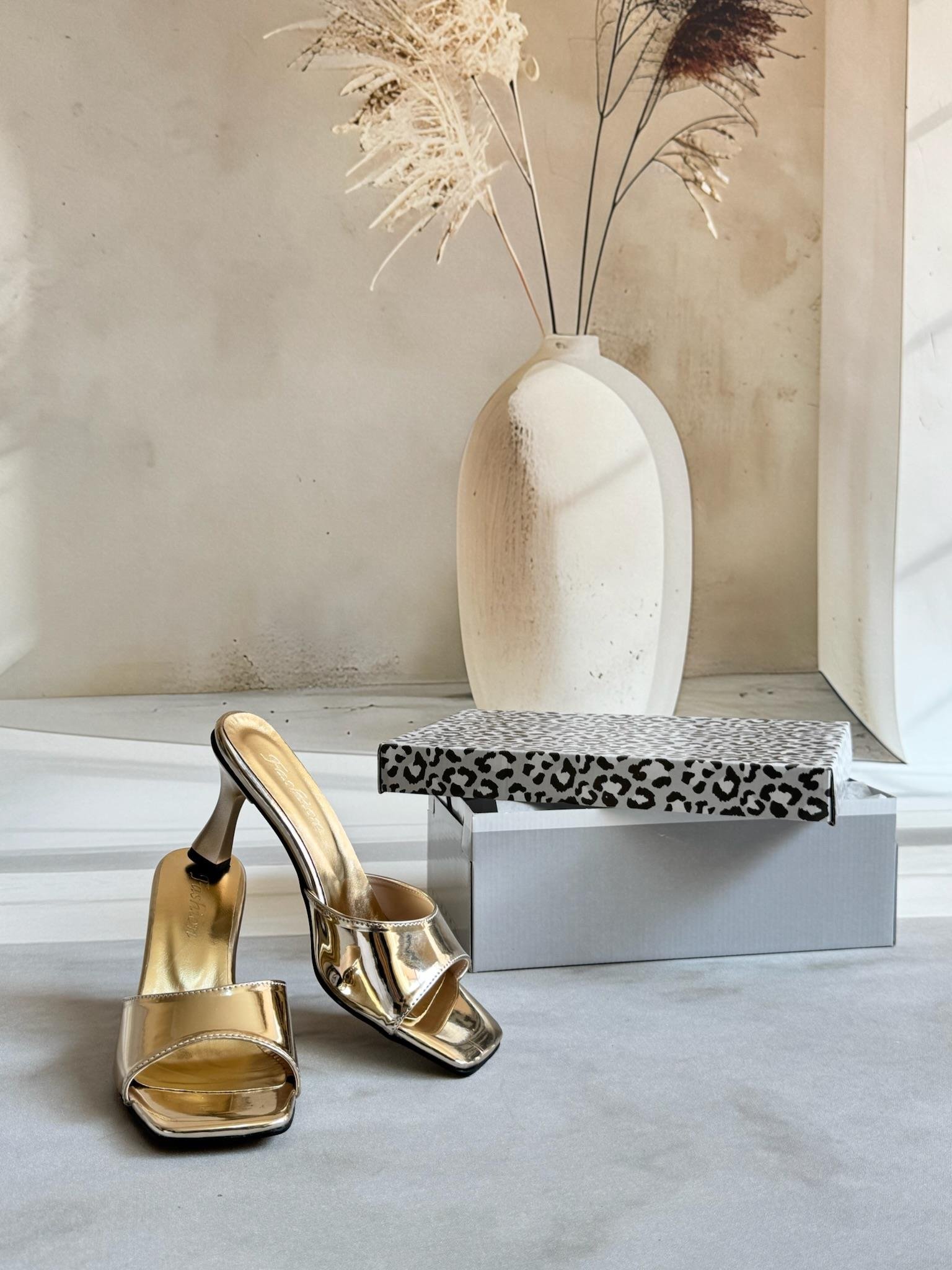 FSH model kodu 0064 kadeh topuklu gold terlik