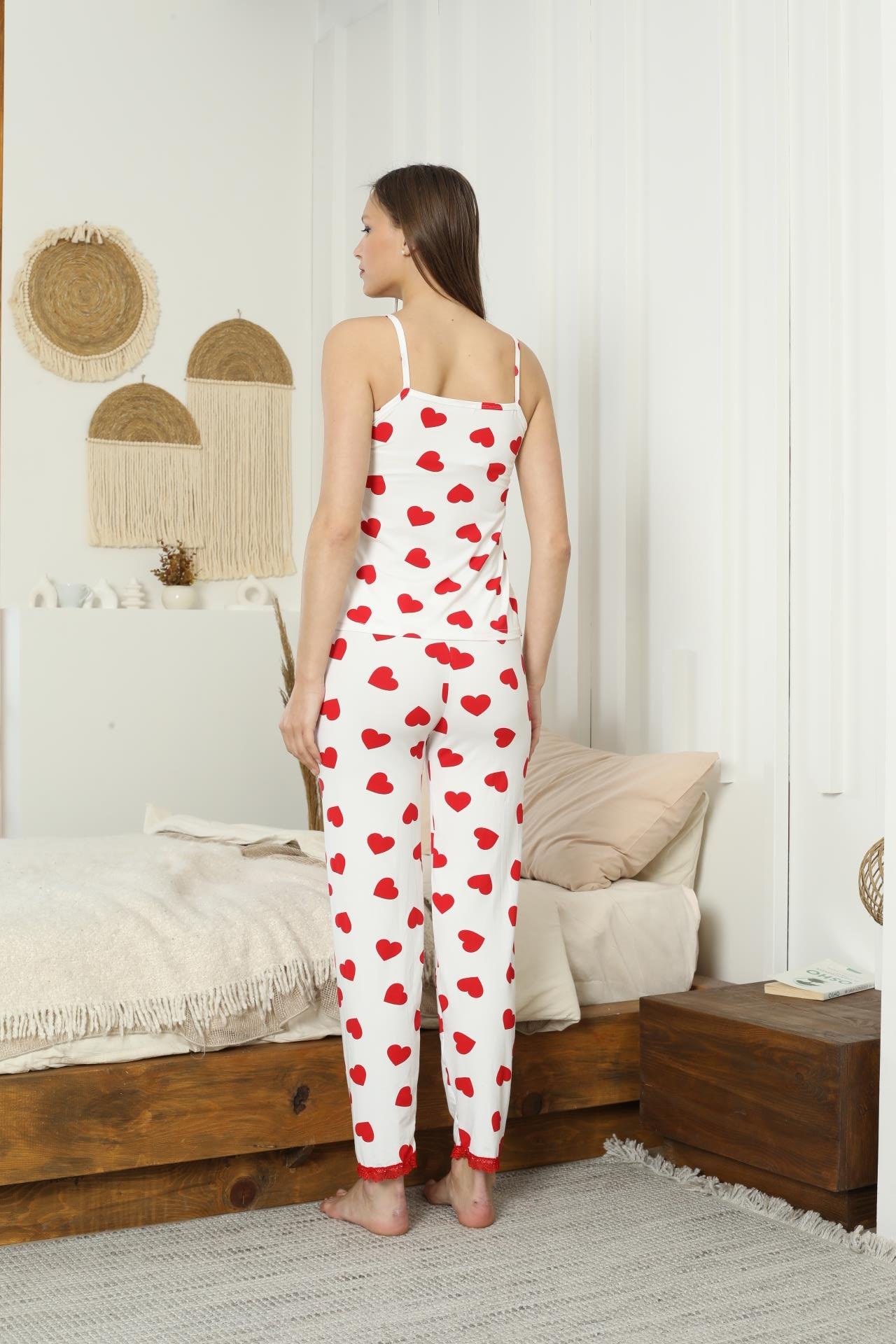 Kadın Milan İp Askılı Altı Uzun Kalp Desenli Pijama Takımı Beyaz