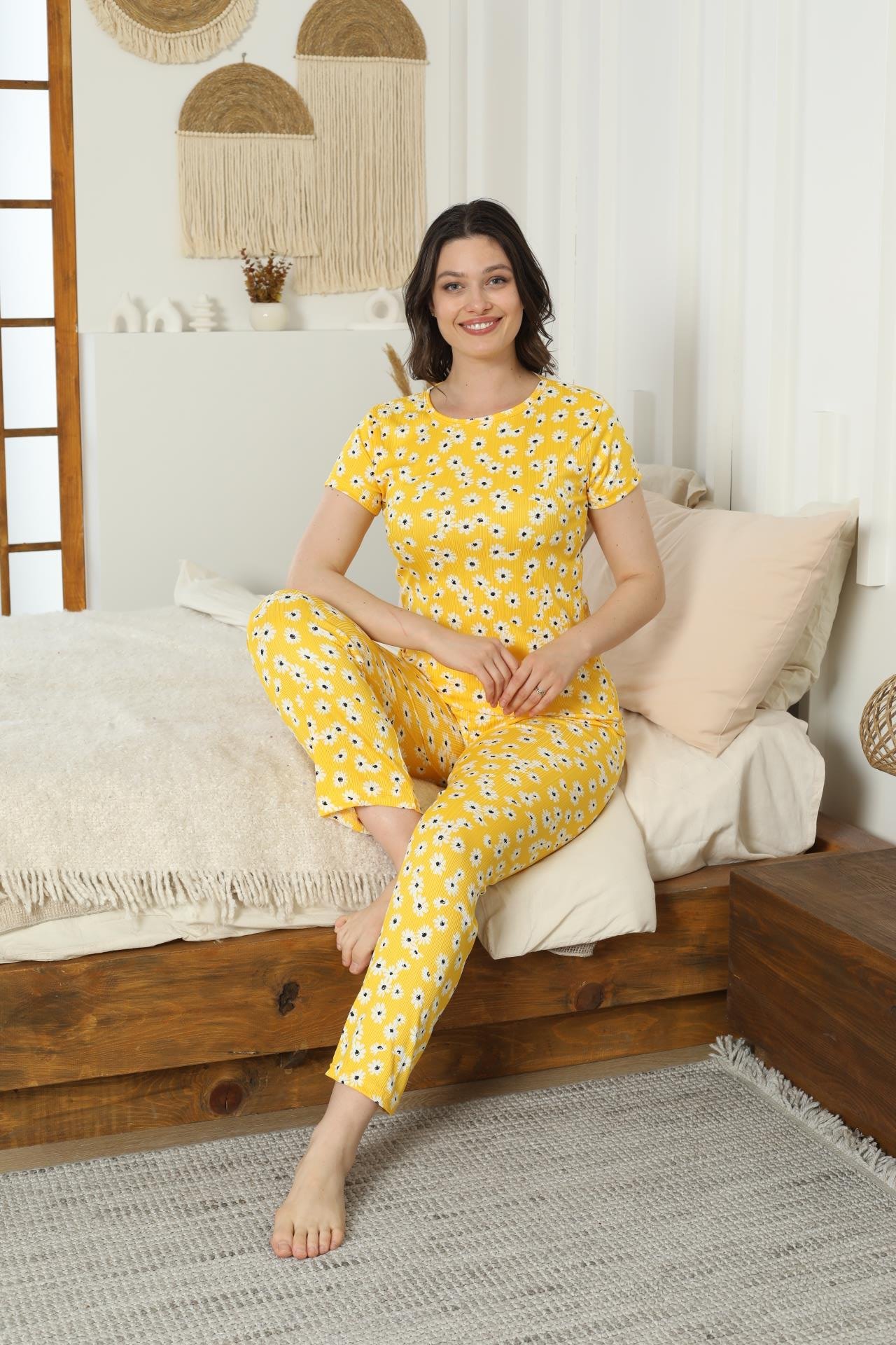 Kadın Pegasus Çiçek Desenli Sarı Pijama Takımı