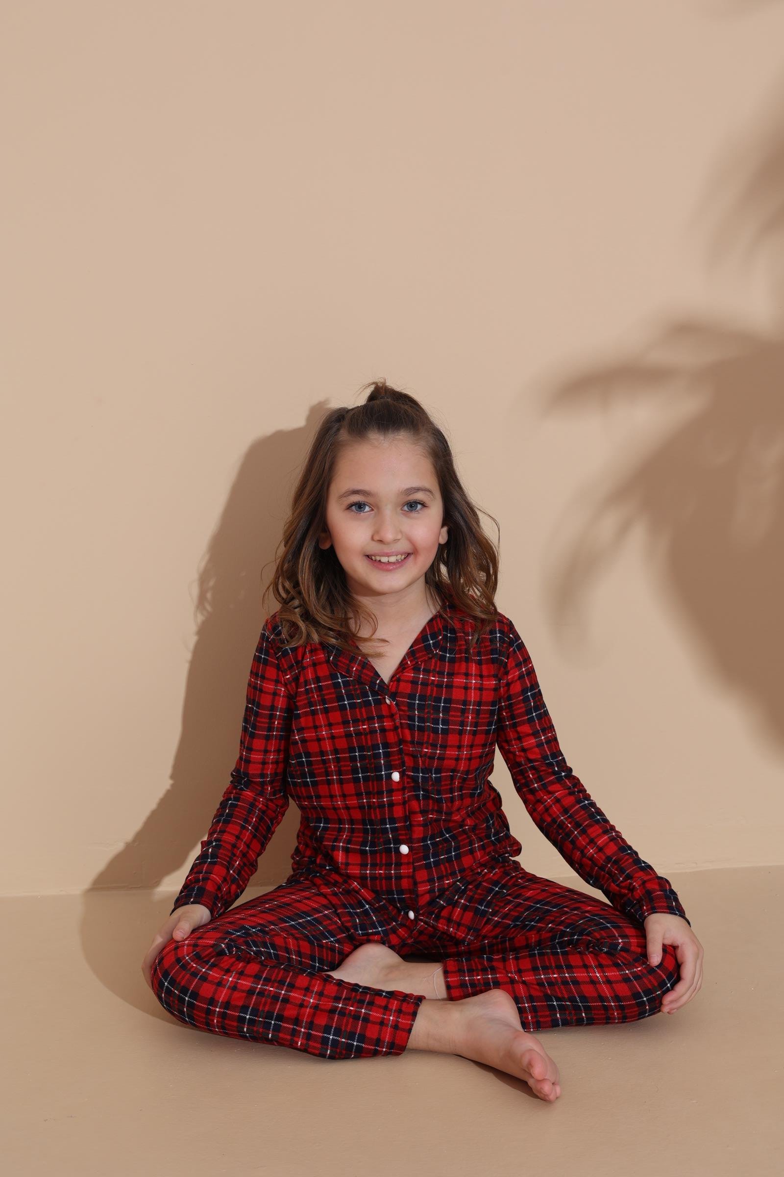 Kırmızı Ekose Desenli Düğmeli Kız Çocuk Pijama Takımı