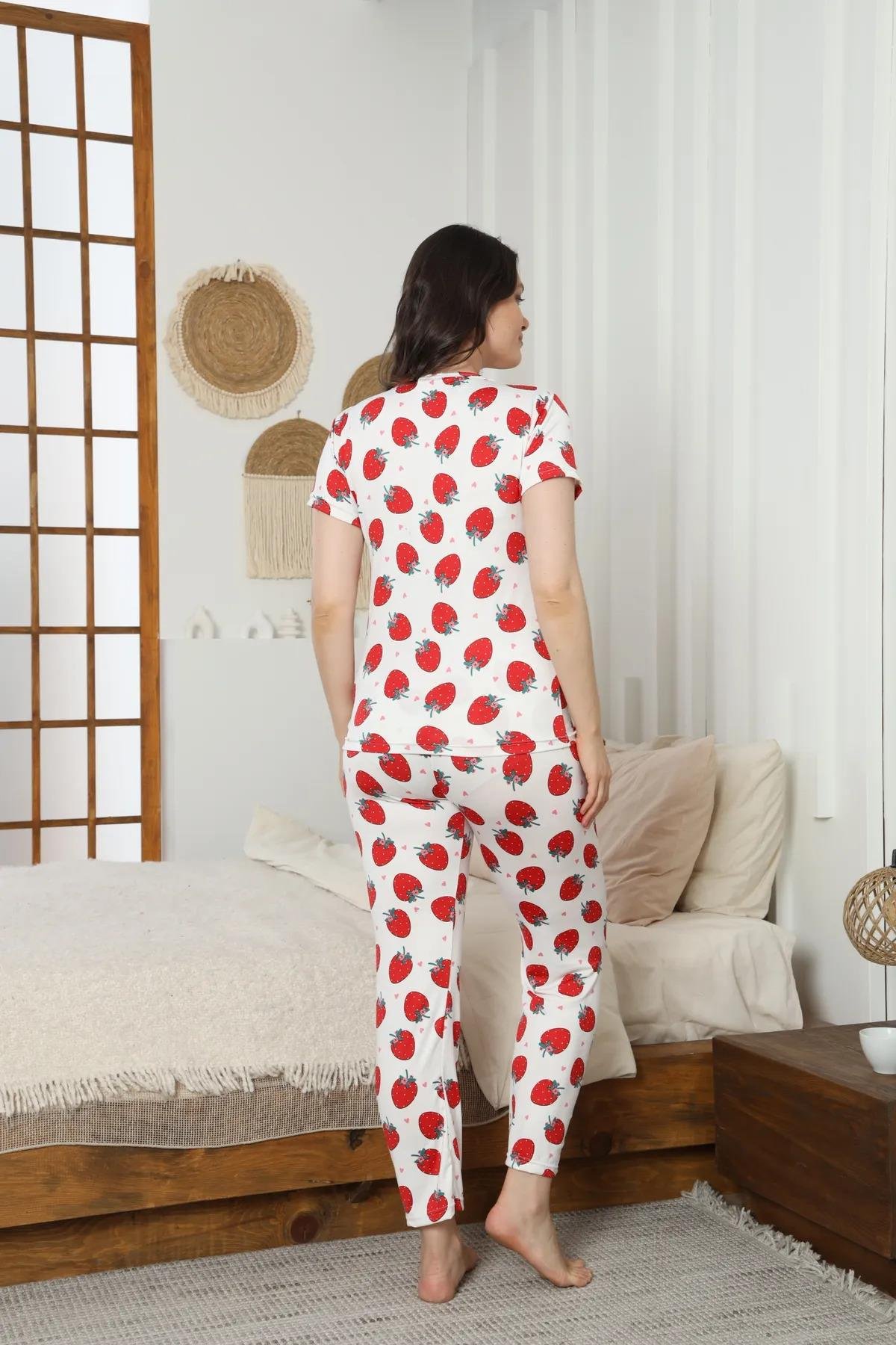 Milan Çilek Desenli Kısa Kol Beyaz Pijama Takımı
