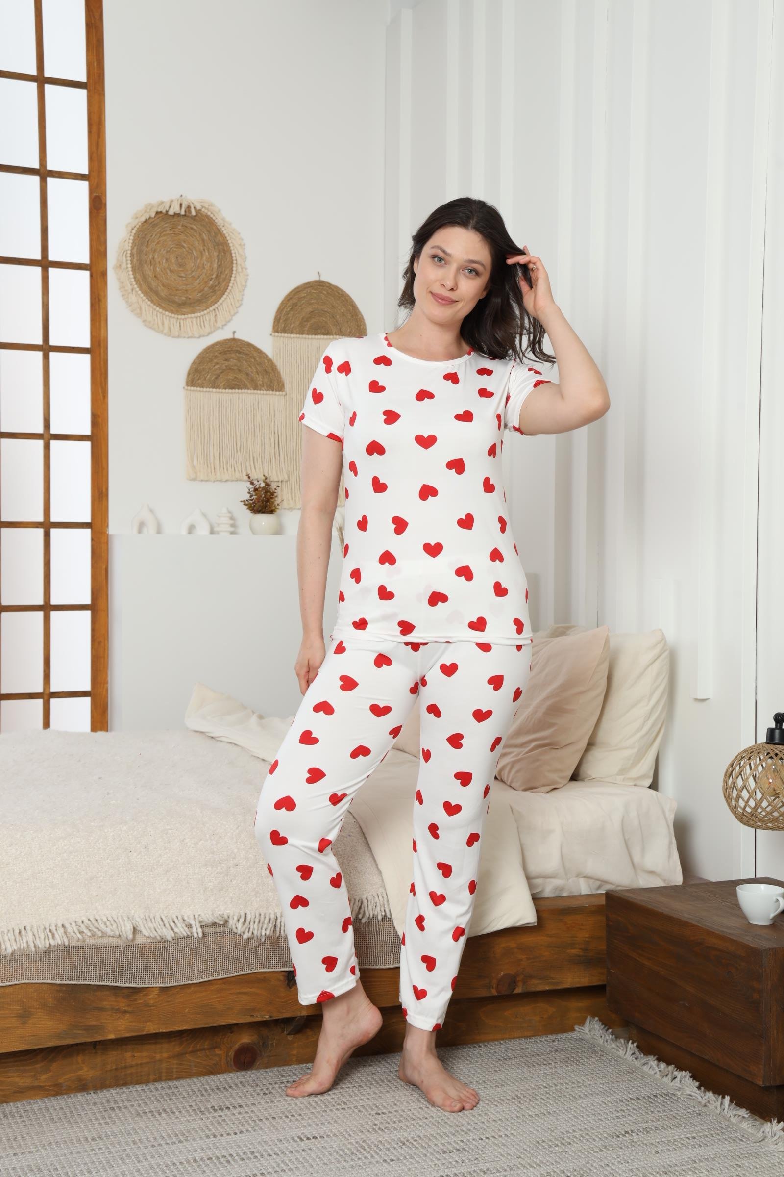 Milan Kalp Desenli Kısa Kol Beyaz Pijama Takımı