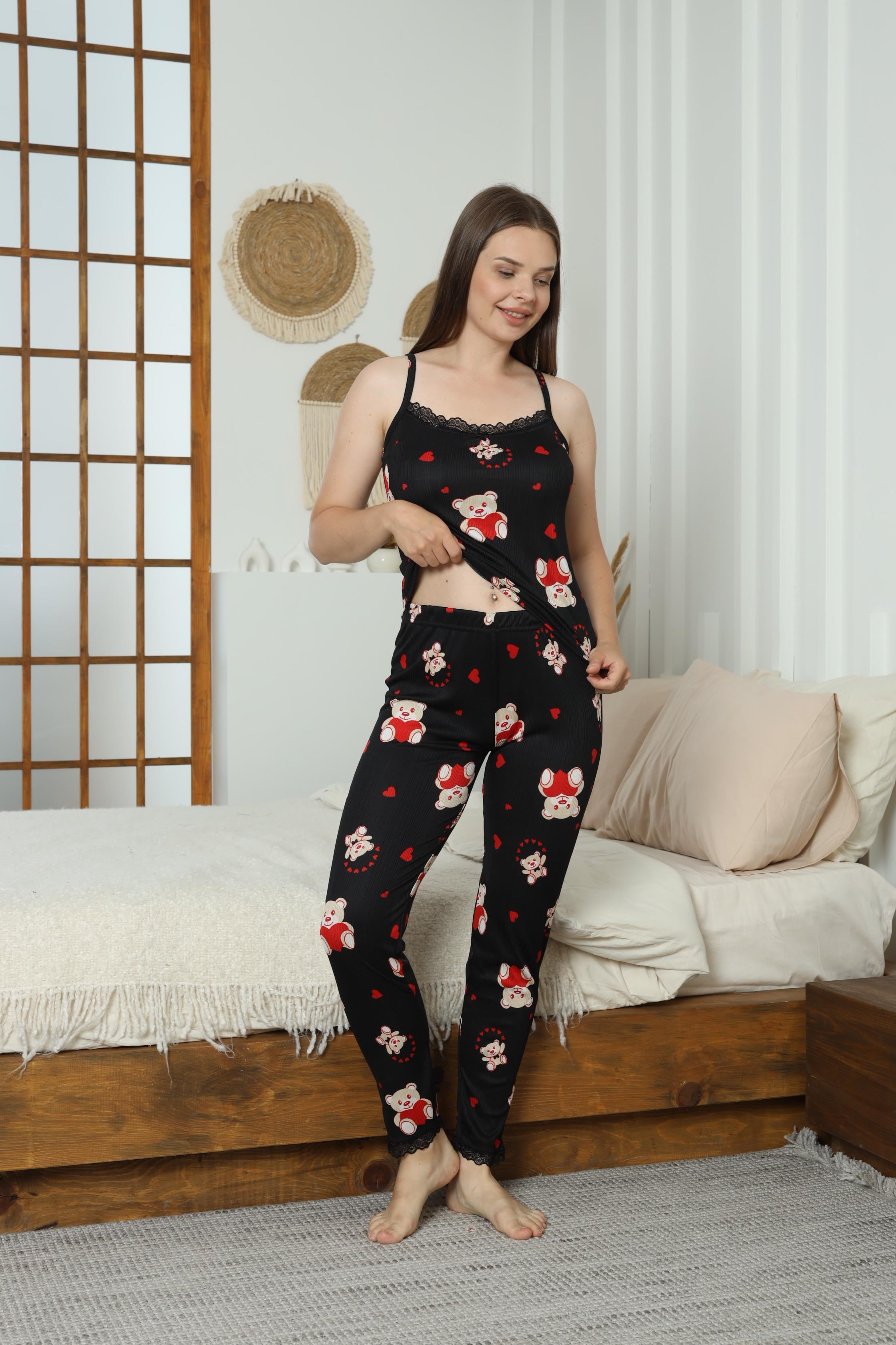 Pegasus İp Askılı Alt Uz Siyah Ayıcık Desenli Pijama Takımı