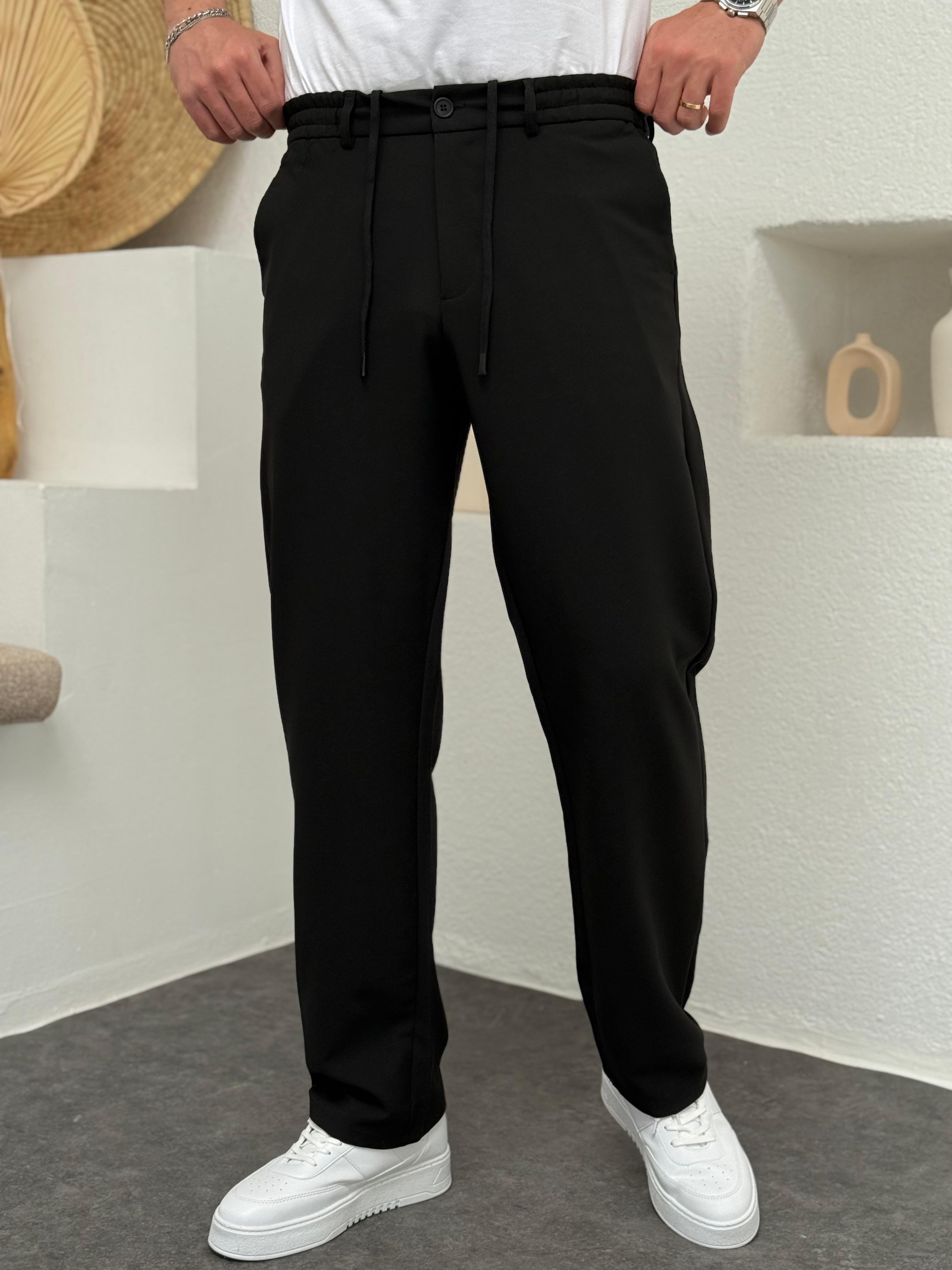 Siyah İp Detaylı Jogger Pantolon
