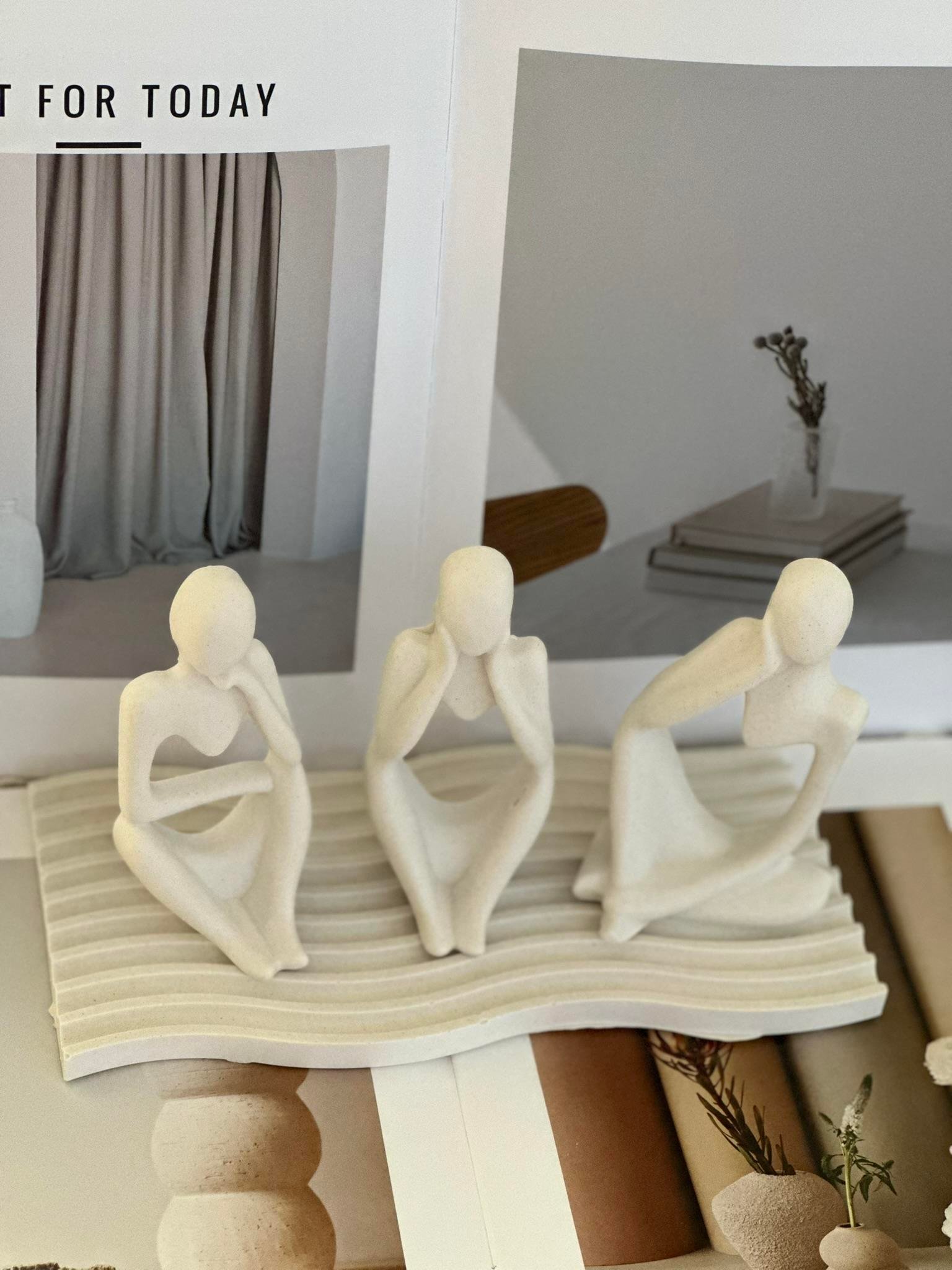 Dalgalı Tabanlı Dekoratif 3'lü İnsan Figürü Seti