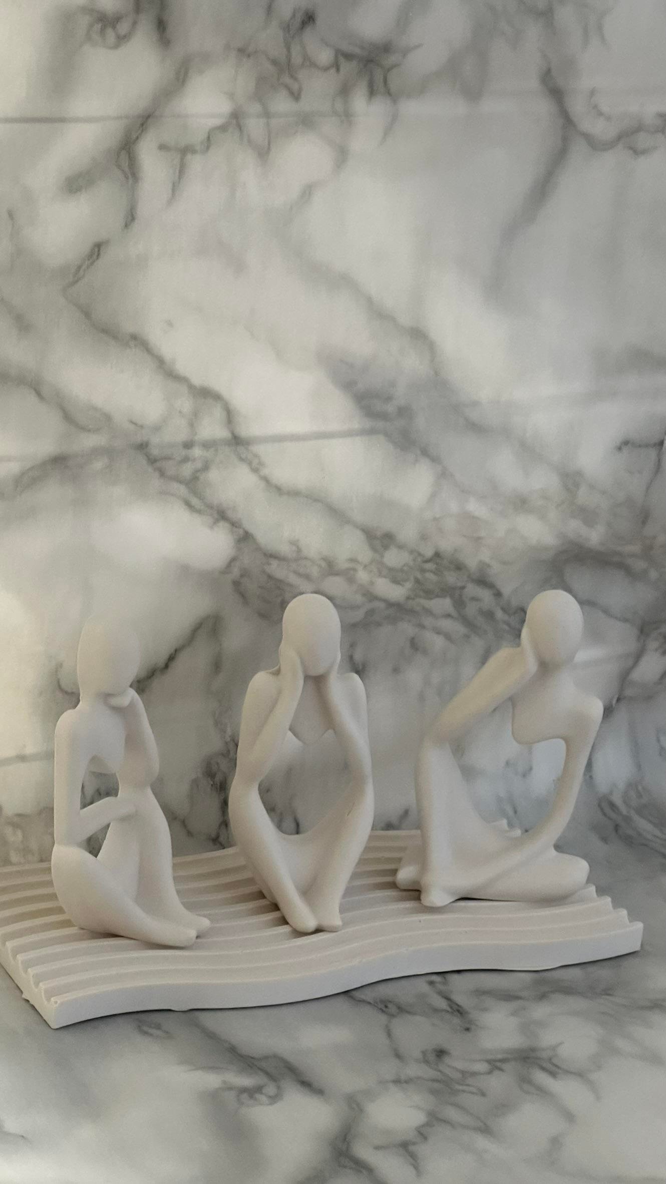 Dalgalı Tabanlı Dekoratif 3'lü İnsan Figürü Seti