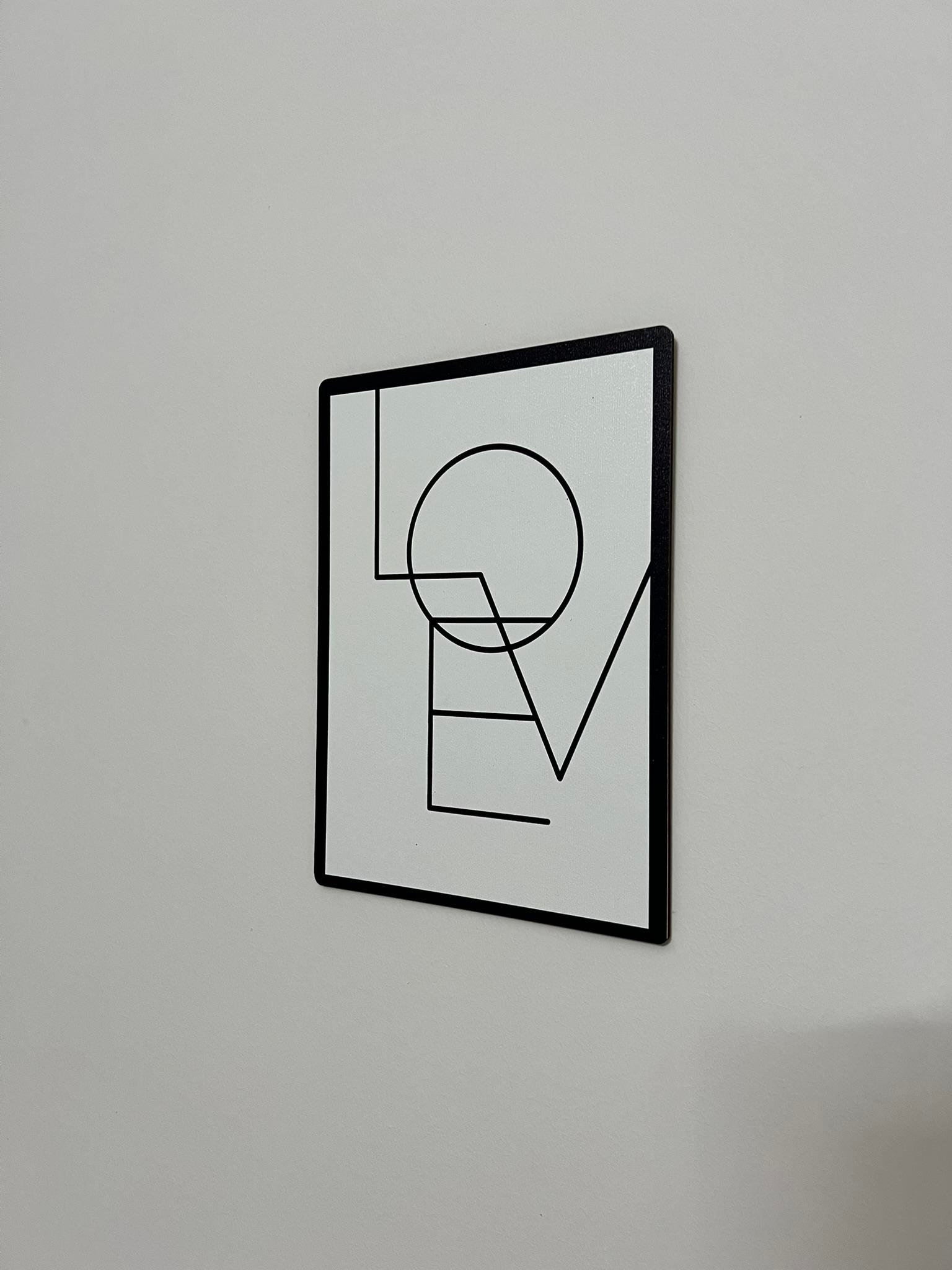 LOVE Yazılı Minimal Çizgisel Duvar Tablosu