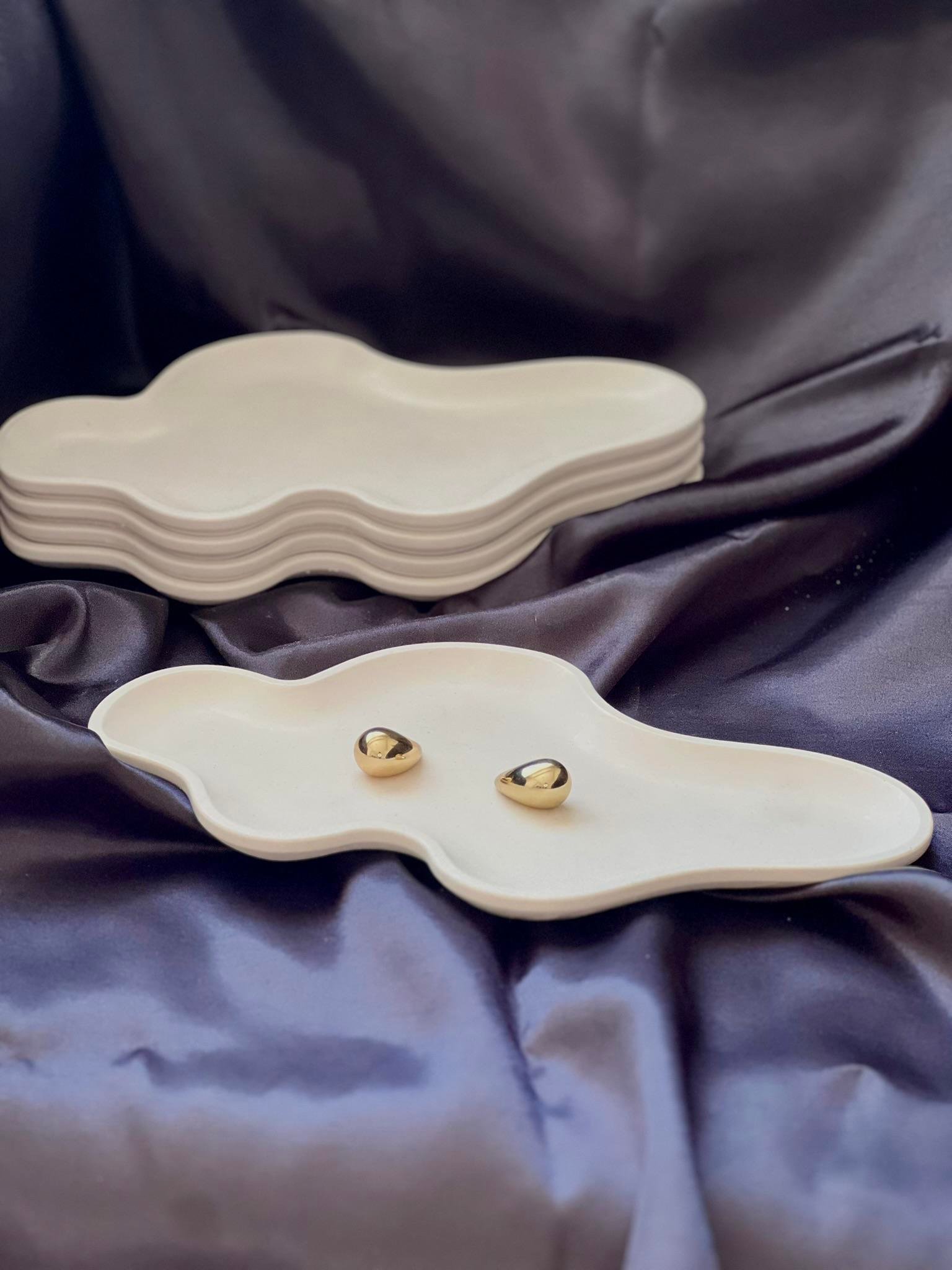 Organik Formlu Seramik Dekor Tabağı