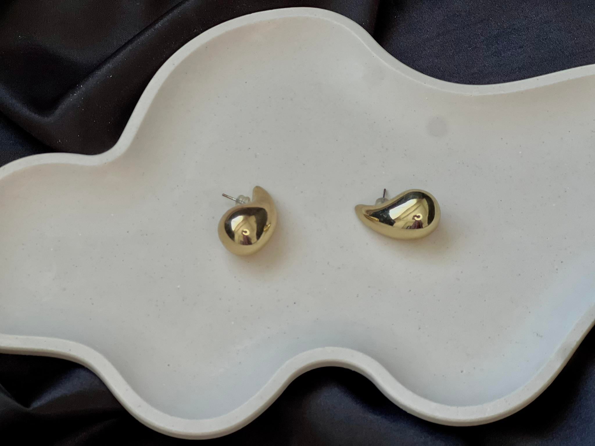 Organik Formlu Seramik Dekor Tabağı