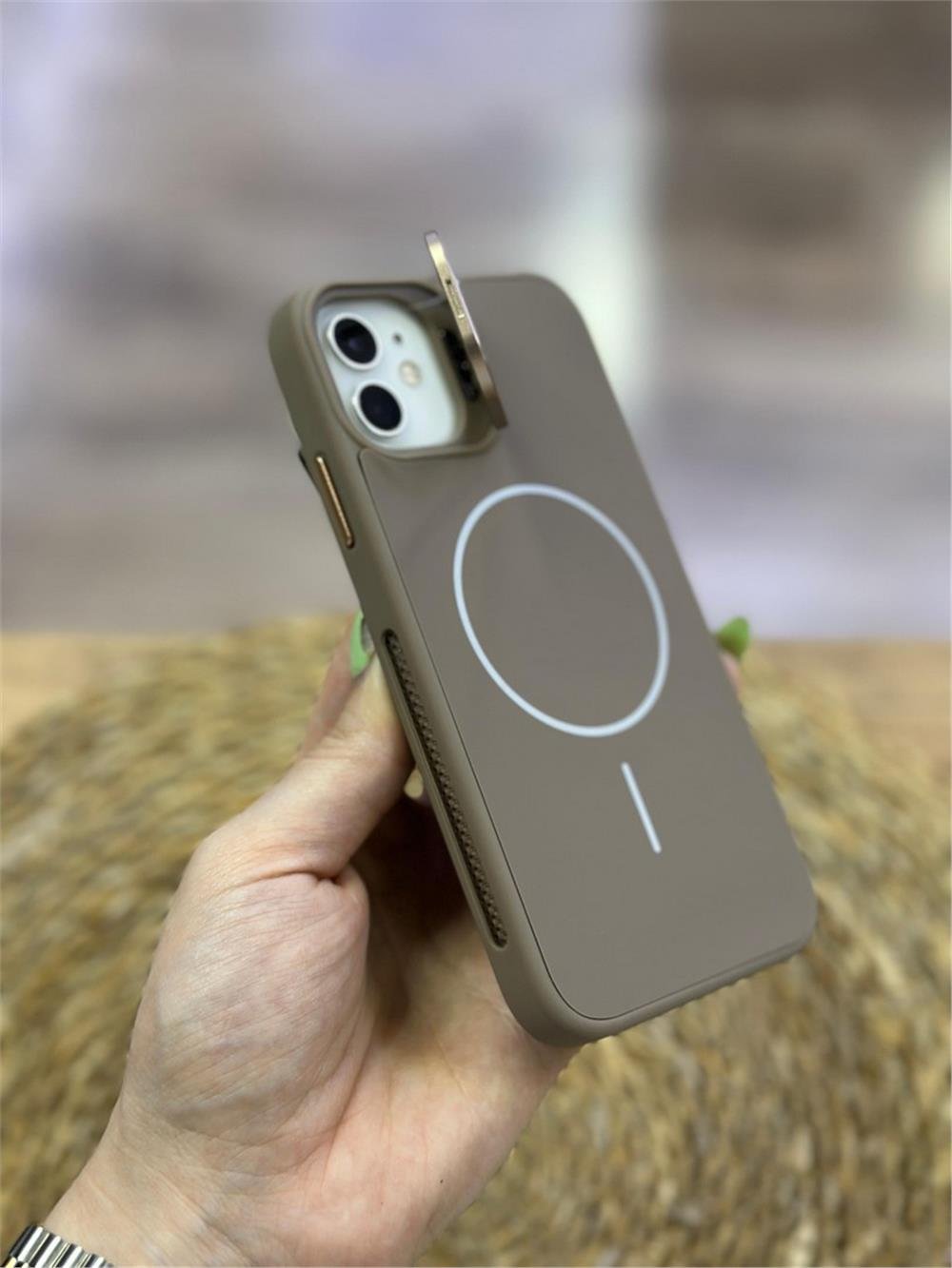 iPhone 11 Kılıf - MagSafe Şarj, Kamera Standlı 
