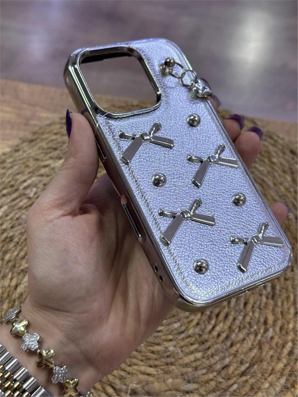 iPhone 16 Pro Kılıf -