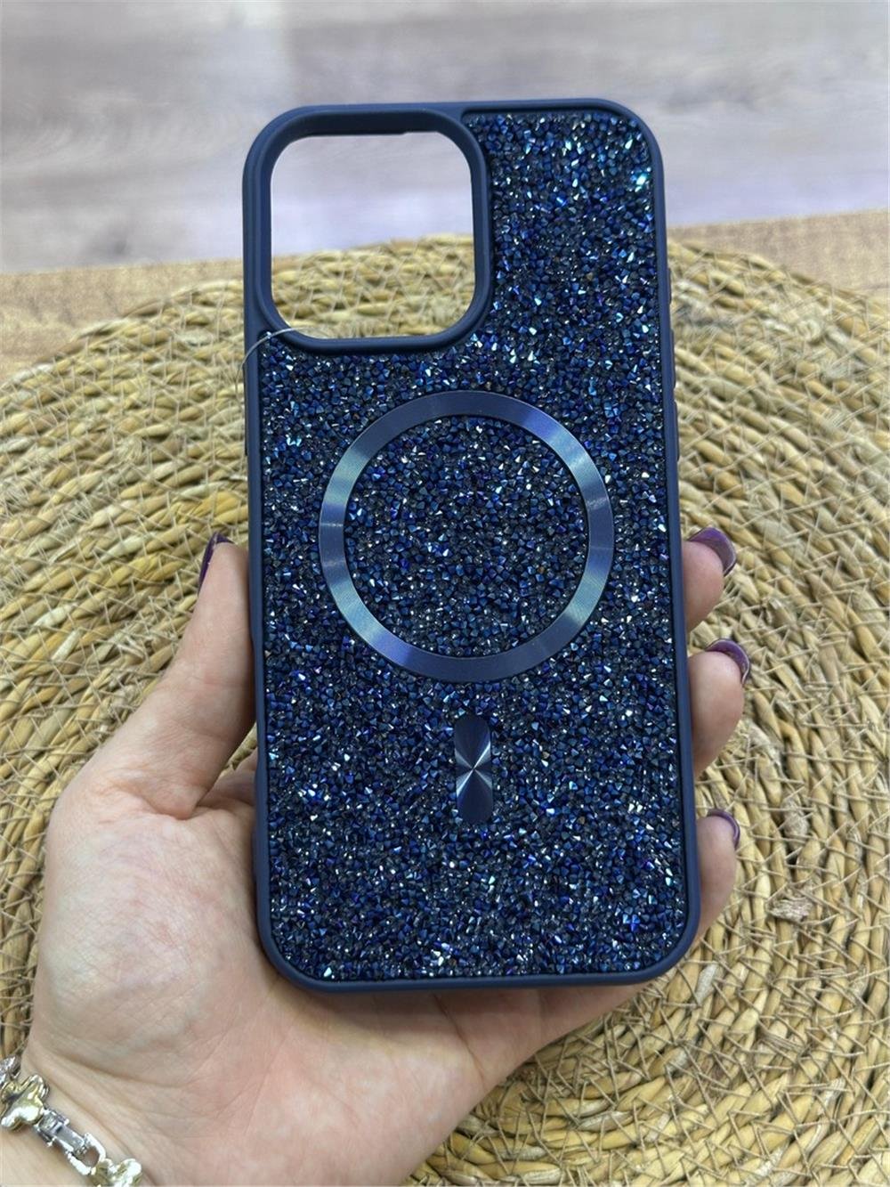 iPhone 16 Pro Max Kılıf - MagSafe Şarj