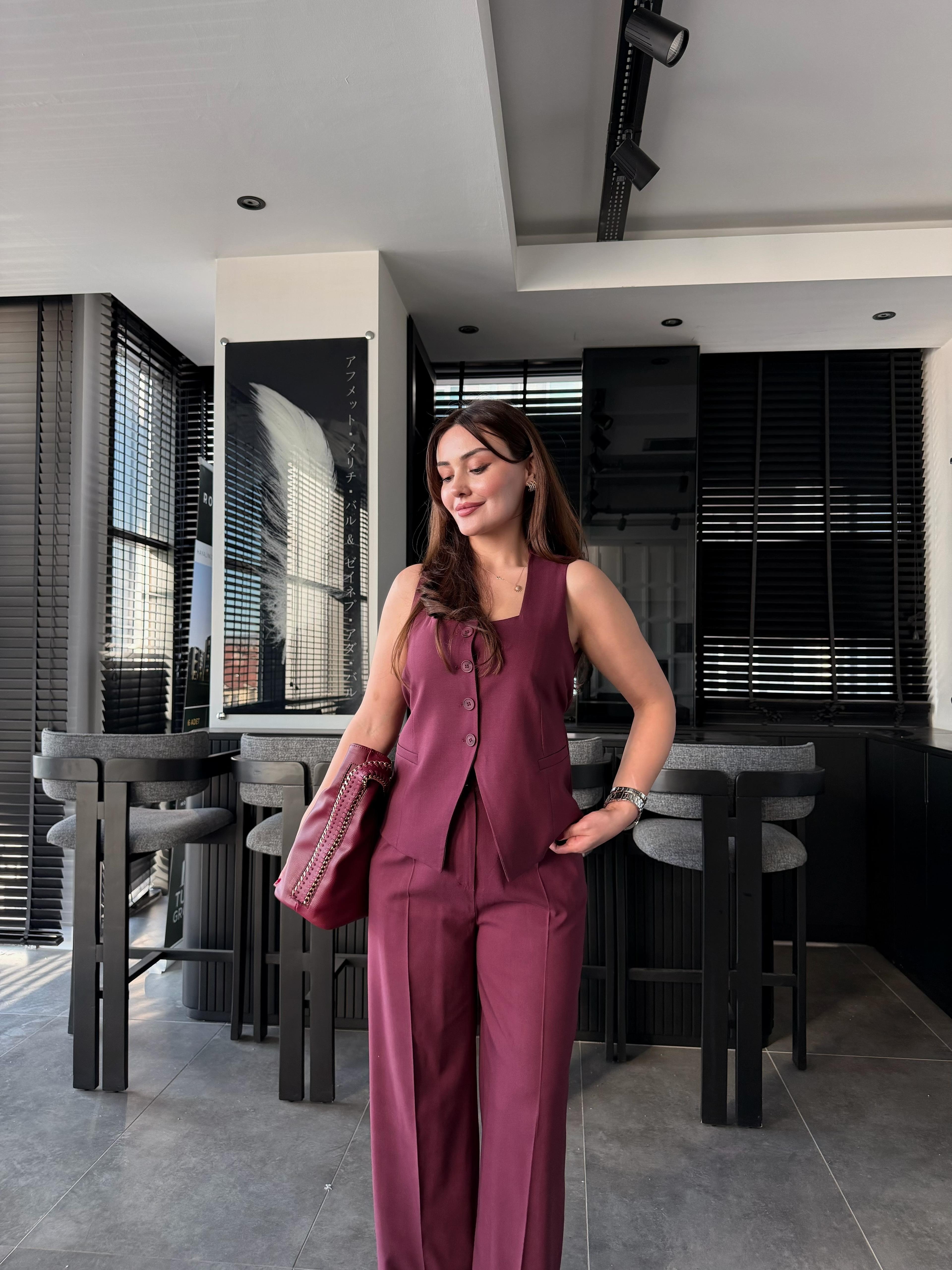 ASTARLI KUMAŞ YELEK