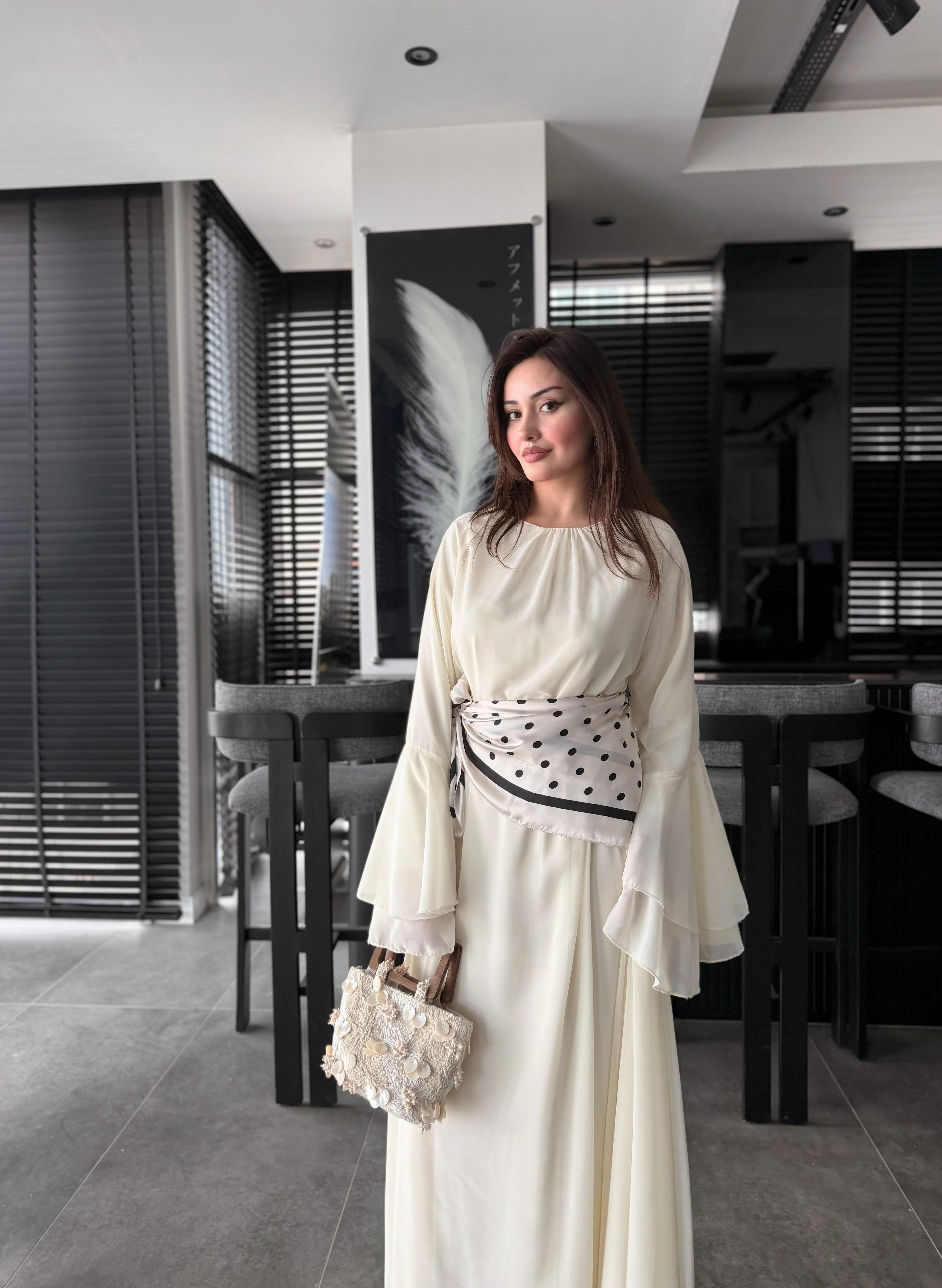 ASTARLI ŞİFON SALAŞ ELBİSE