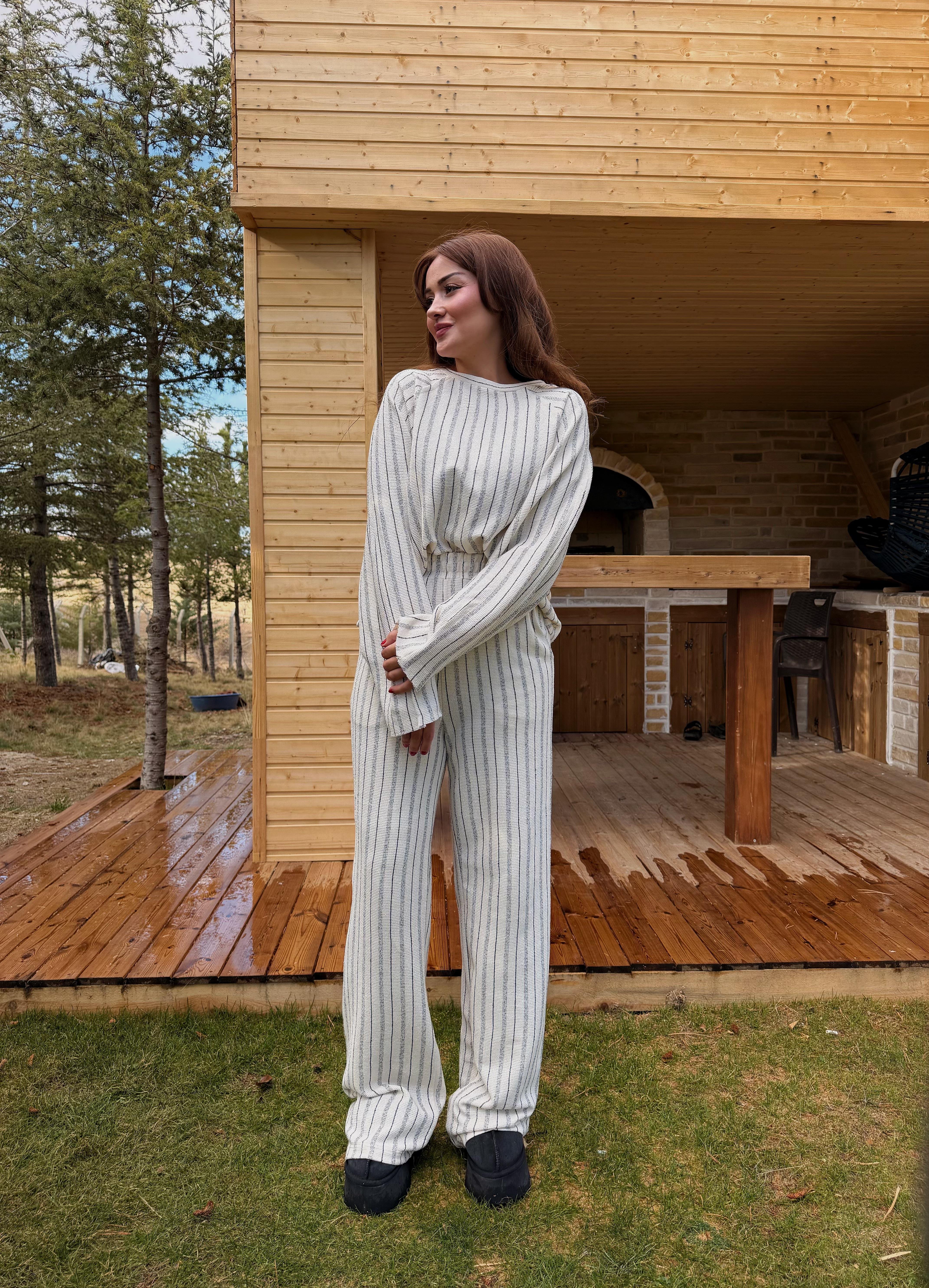 ÇİZGİLİ RAHAT TAKIM 