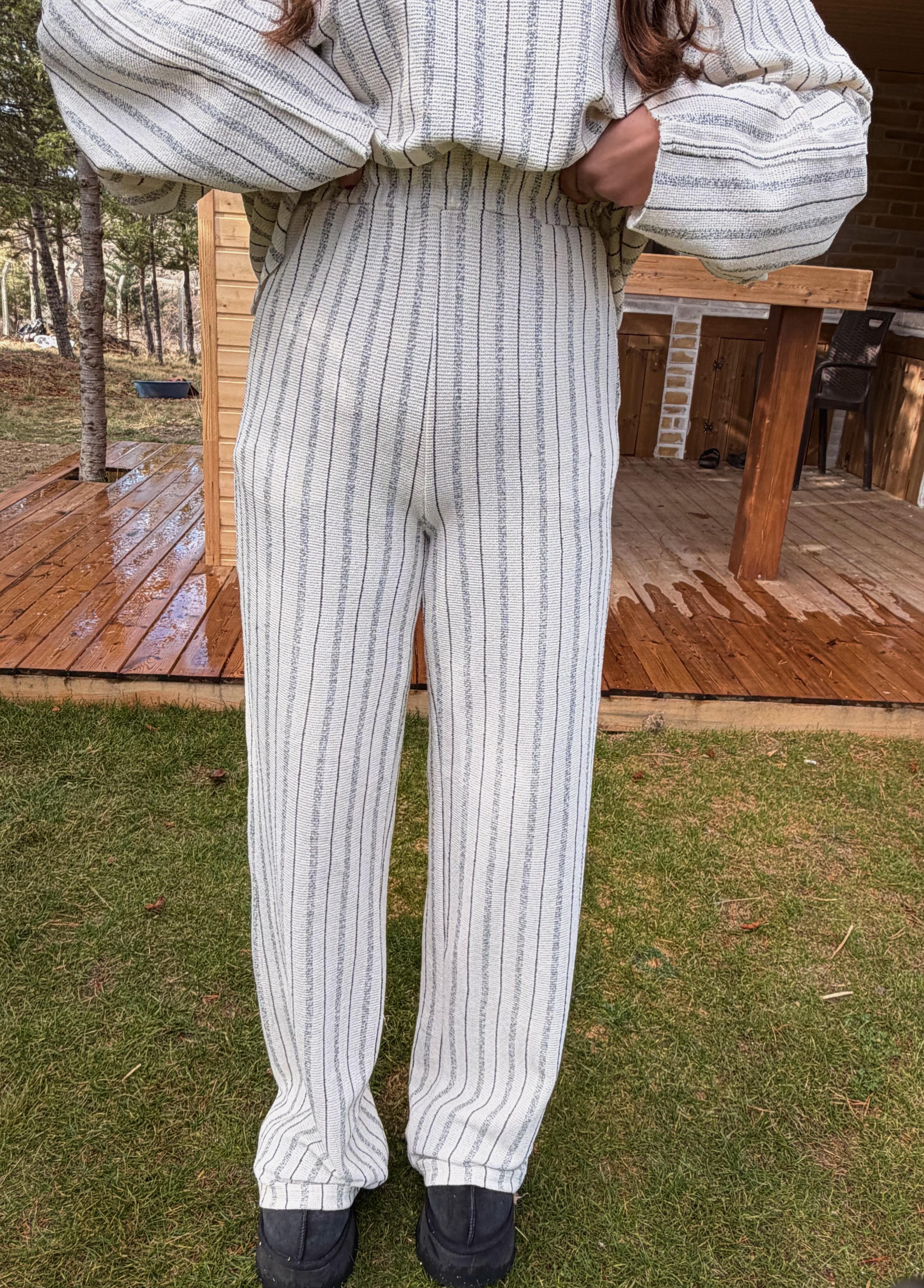 ÇİZGİLİ RAHAT TAKIM 