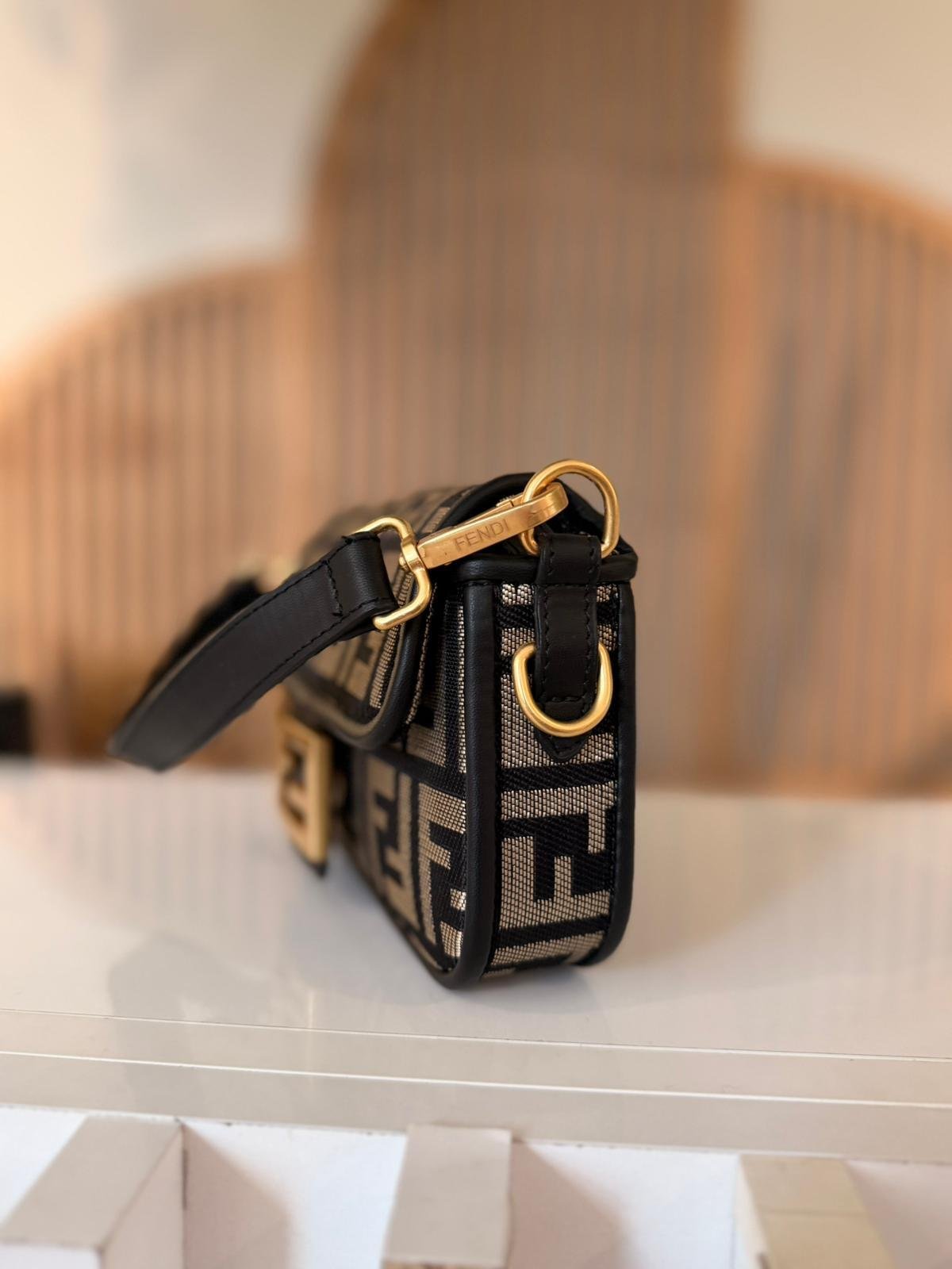 FENDİ ÇANTA