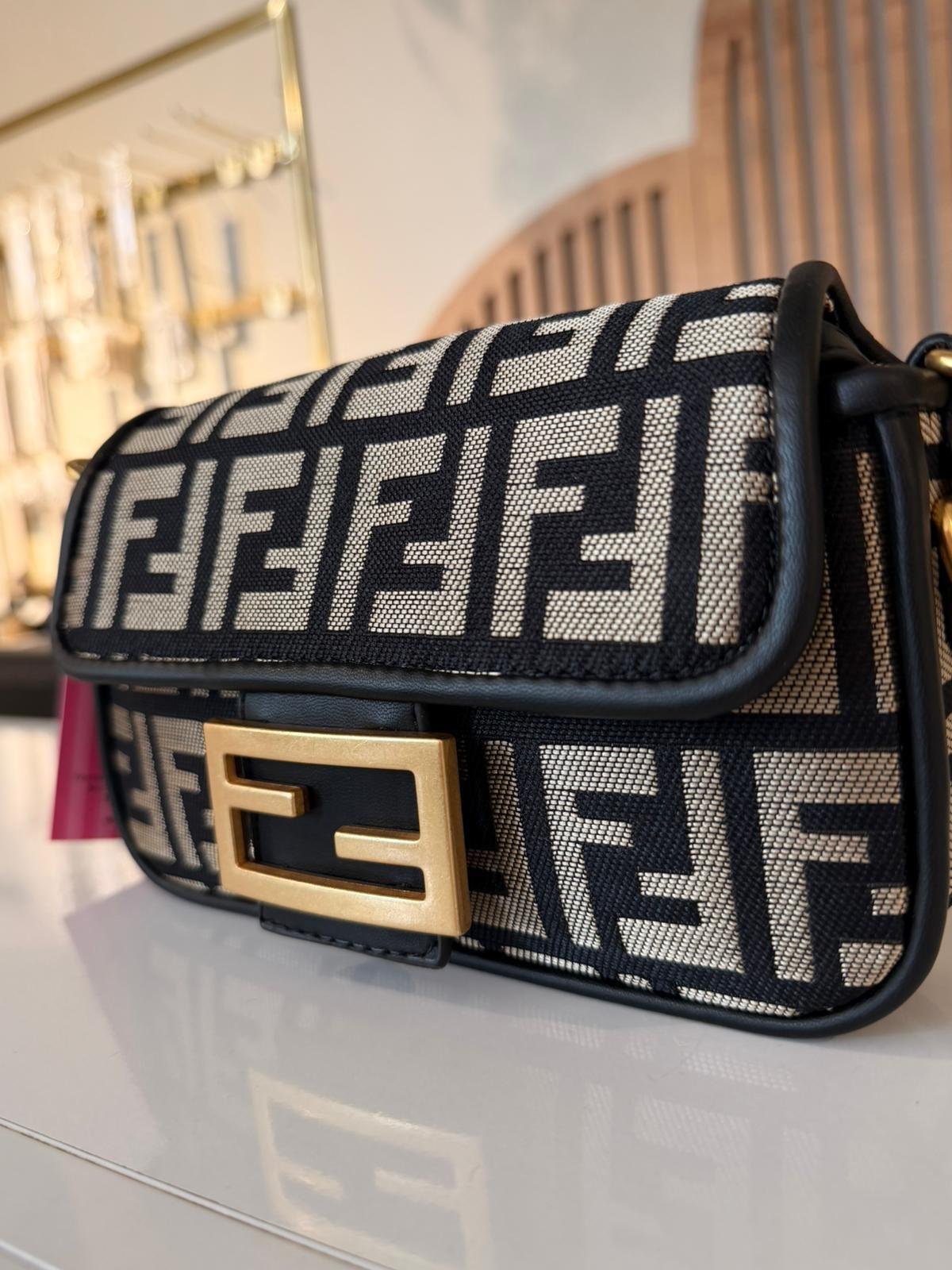 FENDİ ÇANTA