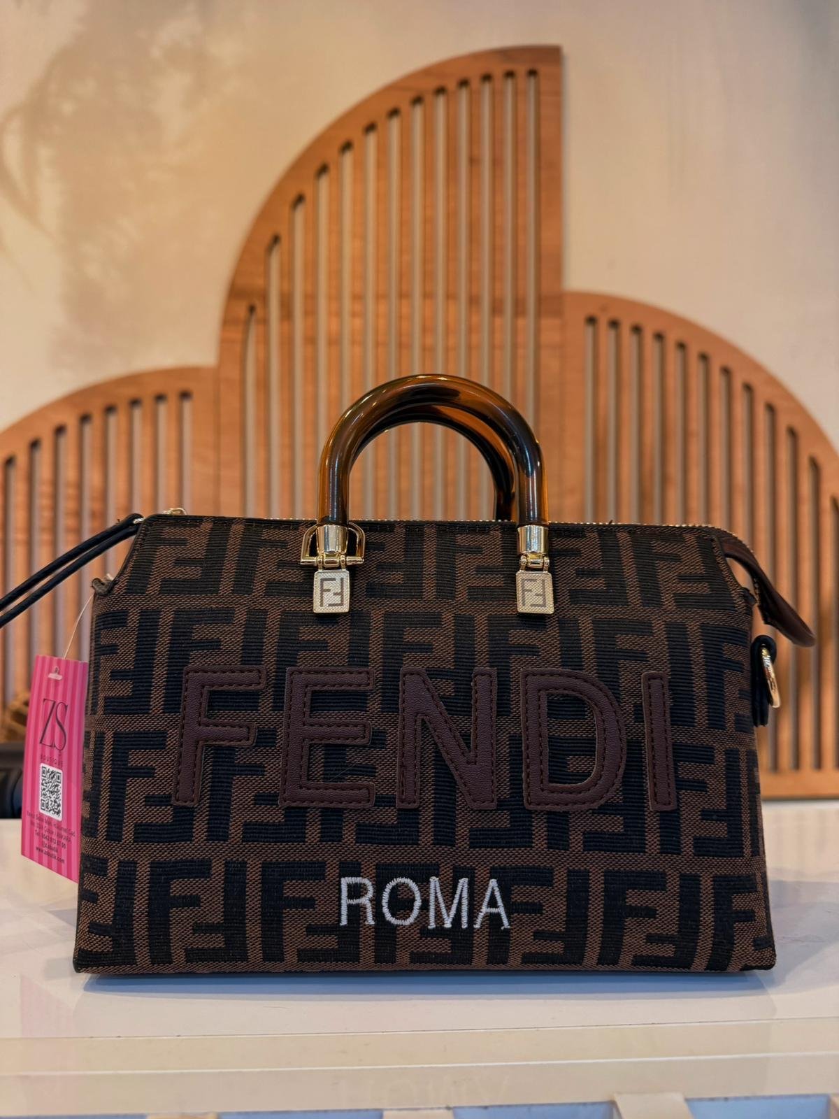 FENDİ ROMA ÇANTA