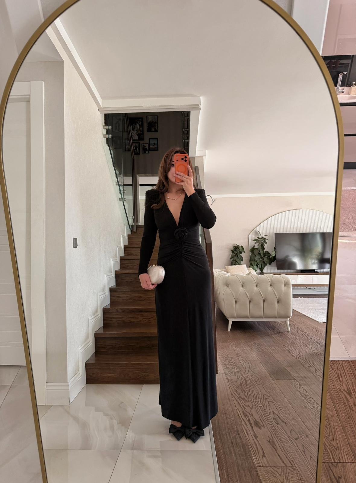 GÜL DETAYLI ELBİSE