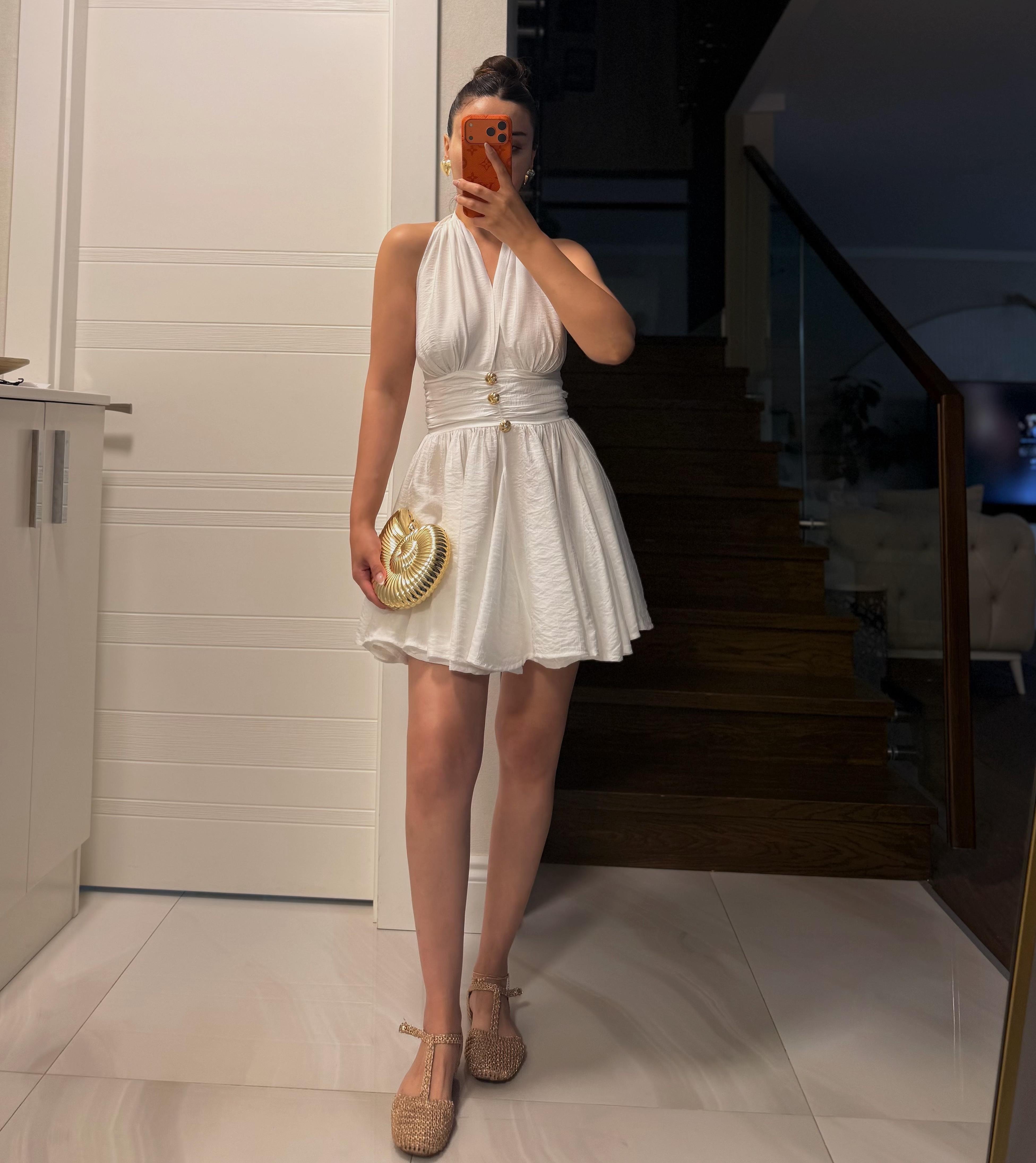 HALTER YAKA ETEĞİ KATLI ELBİSE