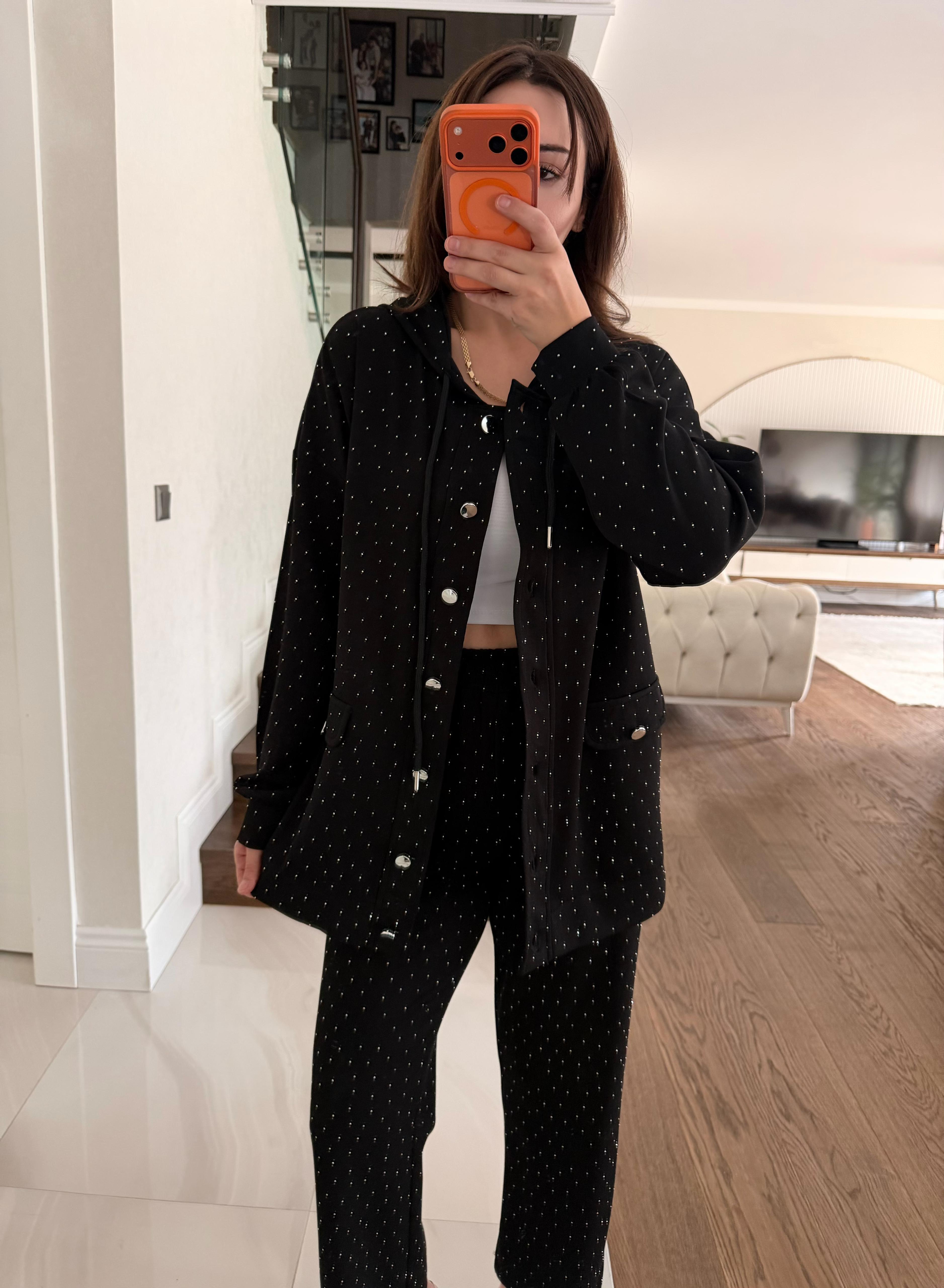 KAPŞONLU TAŞLI TAKIM