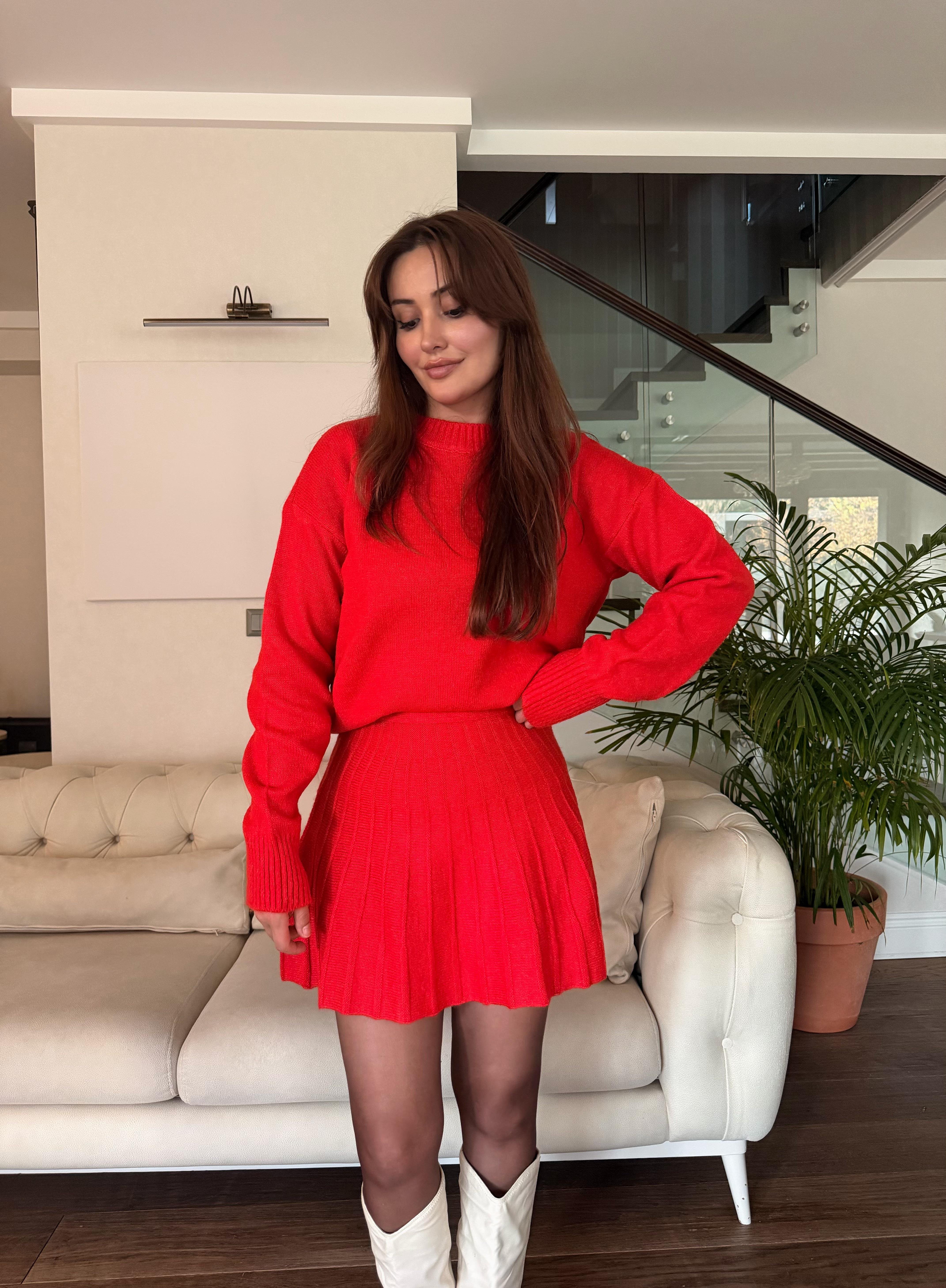 KIRMIZI TRİKO TAKIM