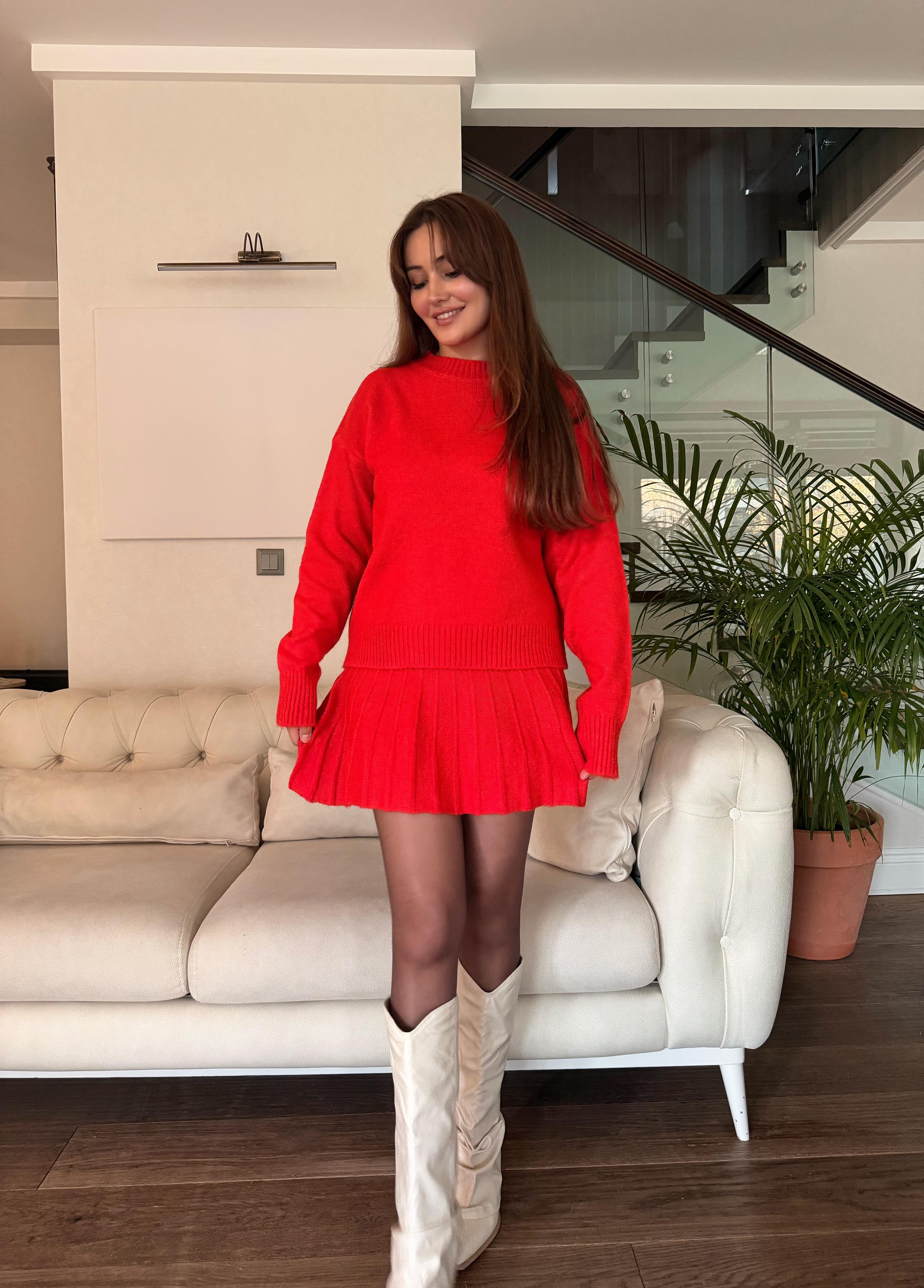 KIRMIZI TRİKO TAKIM