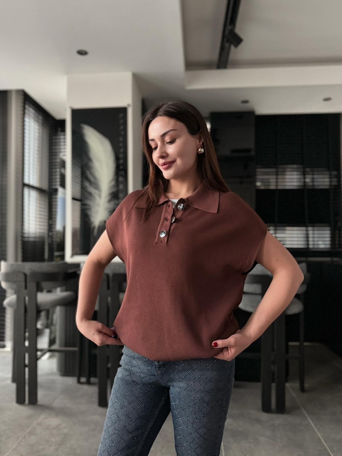 POLO YAKA DÜĞMELİ 