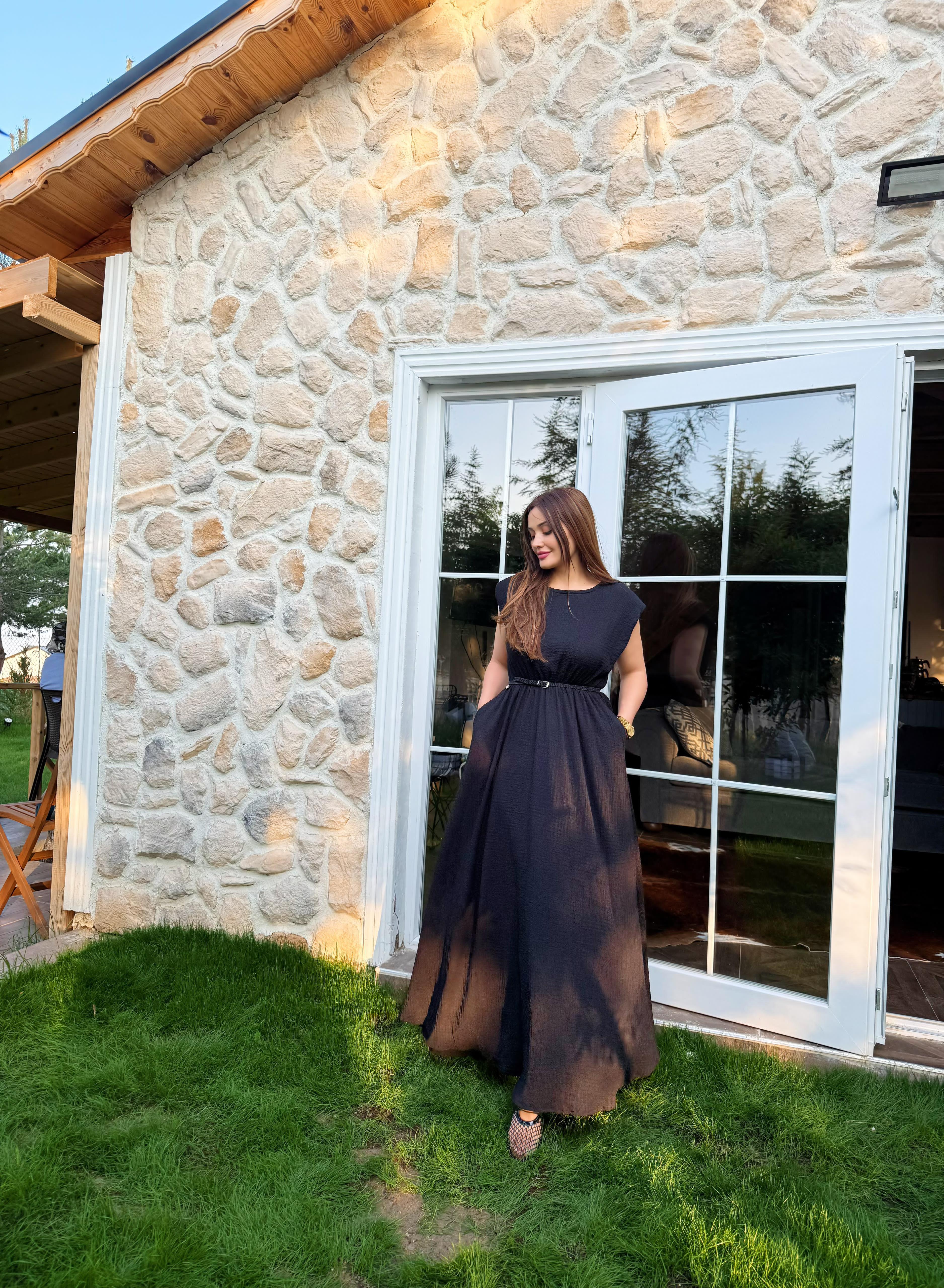 Vatkalı Kemerli Maxi Elbise