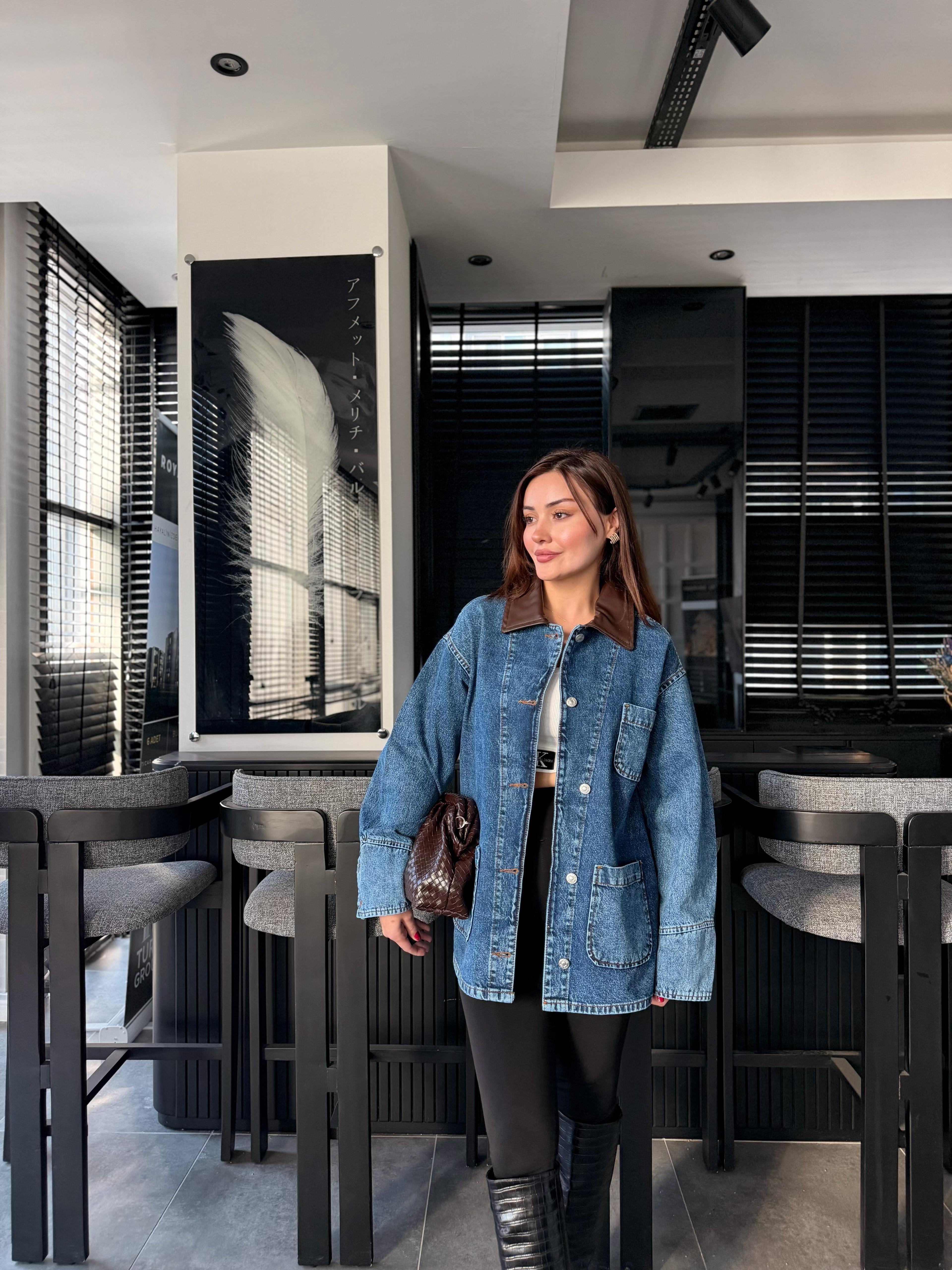 YAKASI DERİ DENİM CEKET