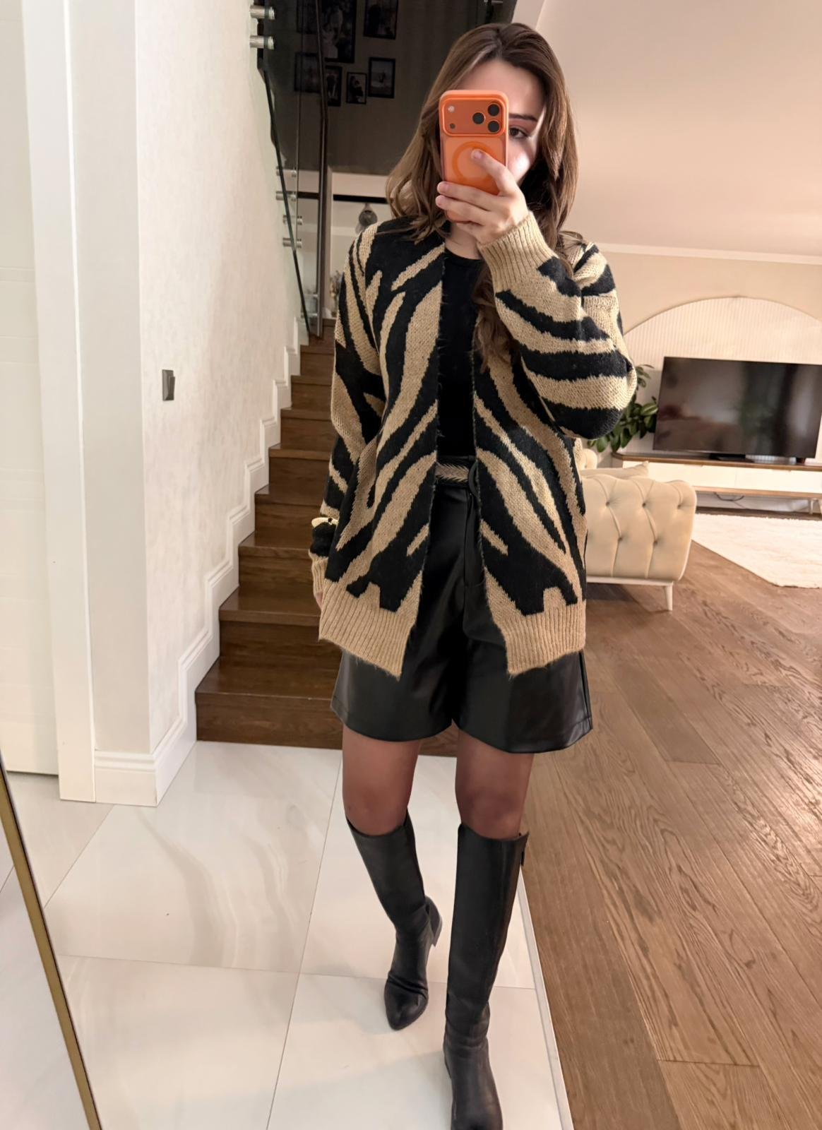 ZEBRA HIRKA