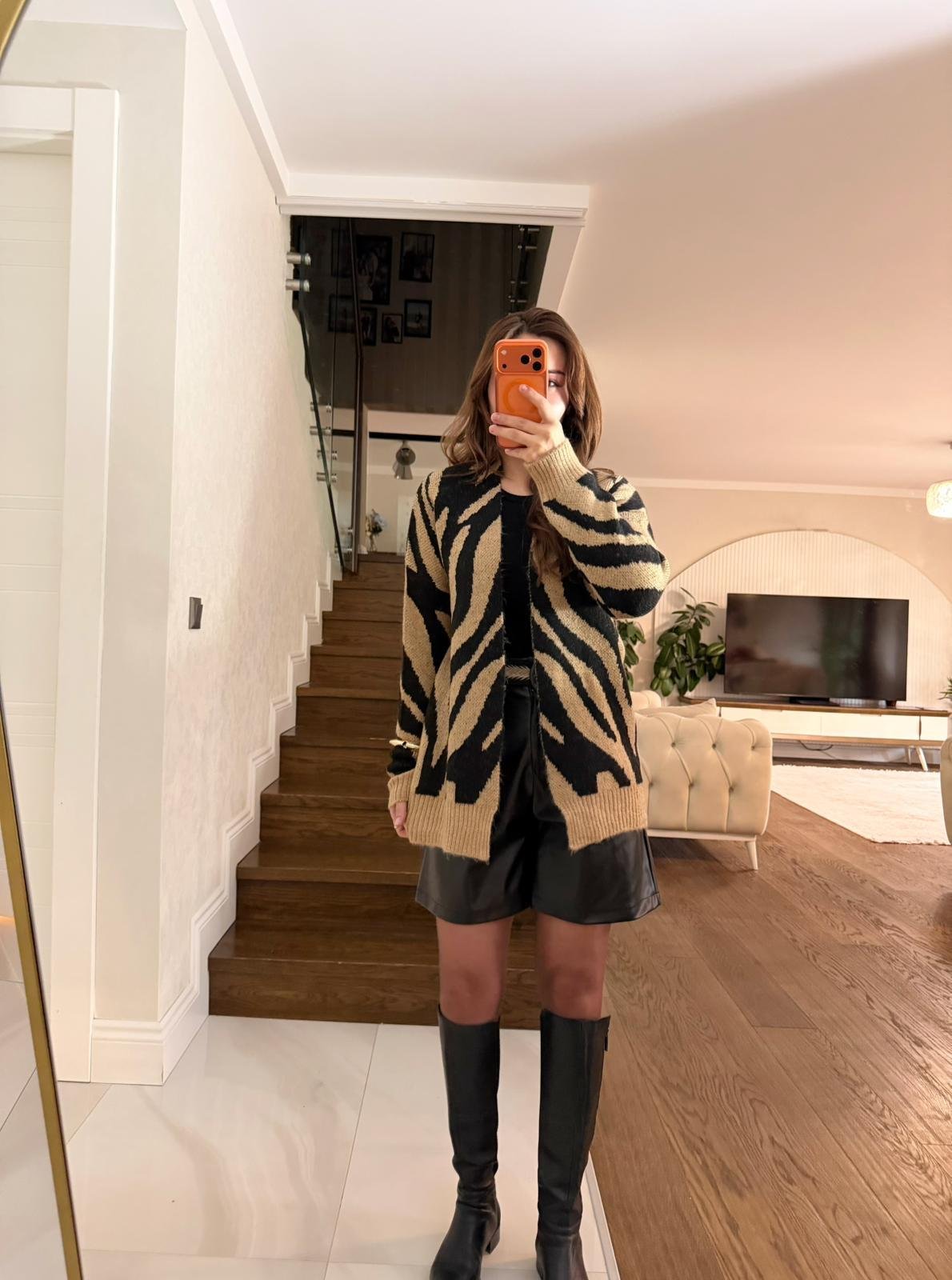 ZEBRA HIRKA