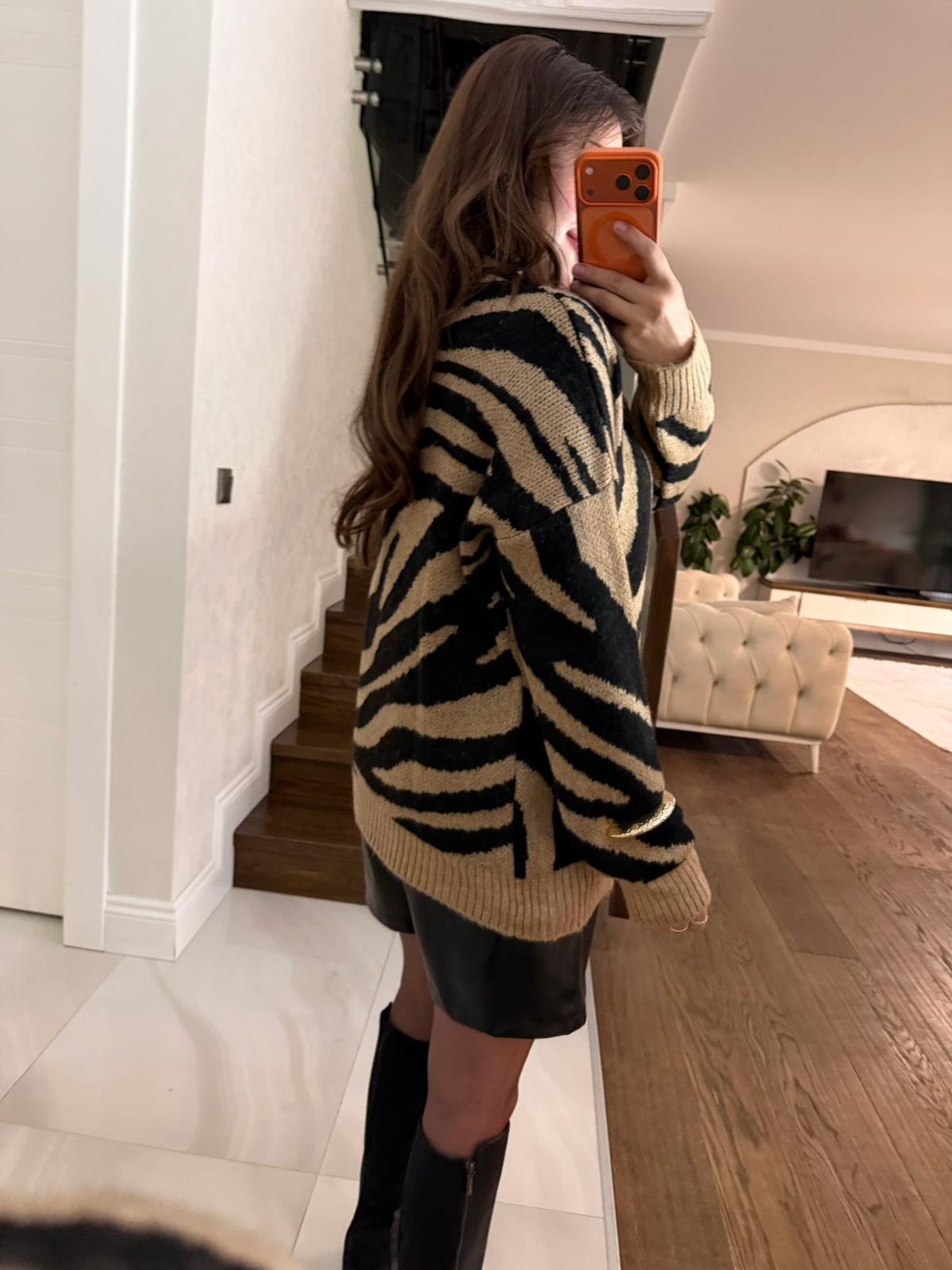 ZEBRA HIRKA