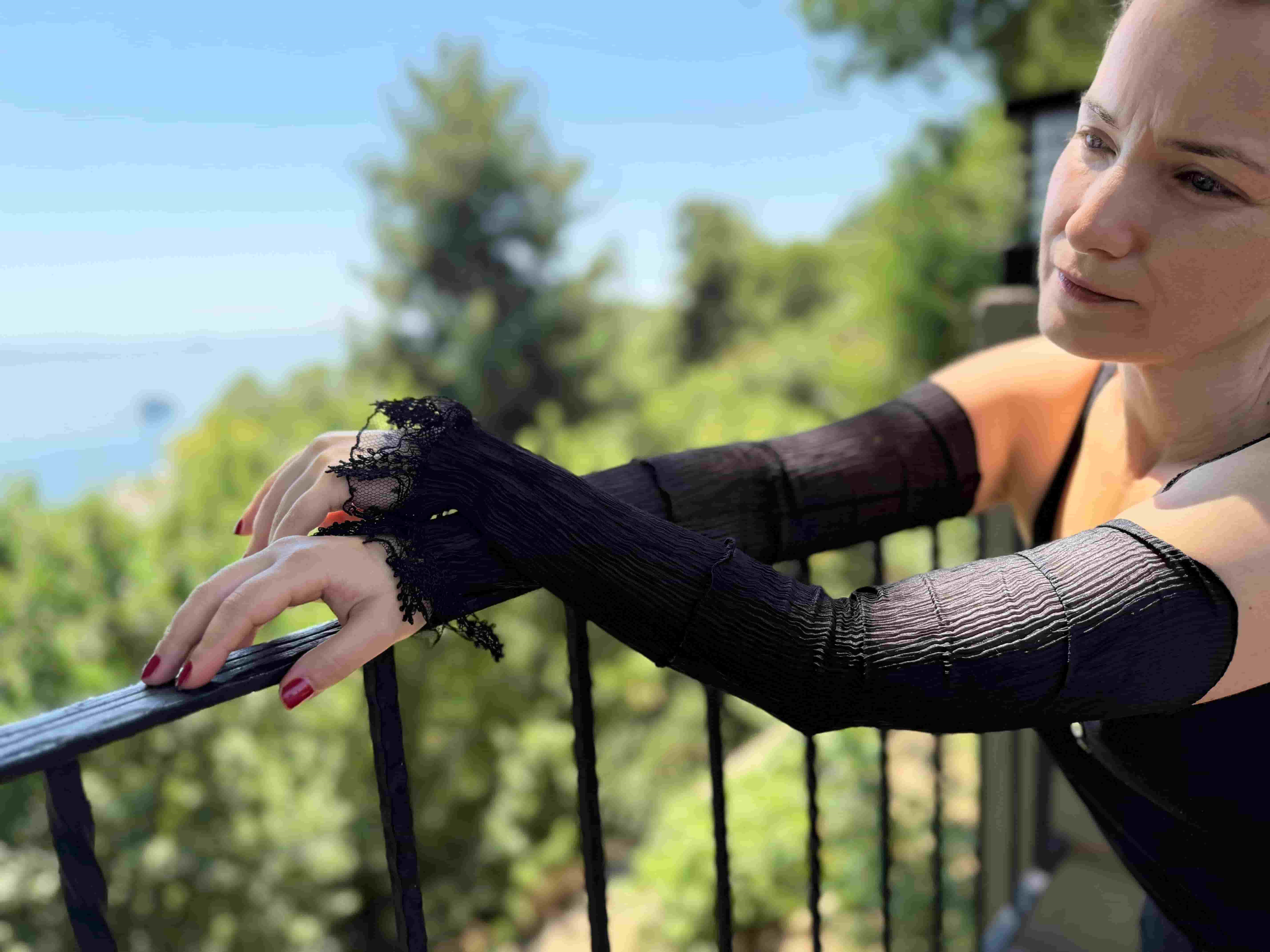Buket Uzun Manşet - Siyah