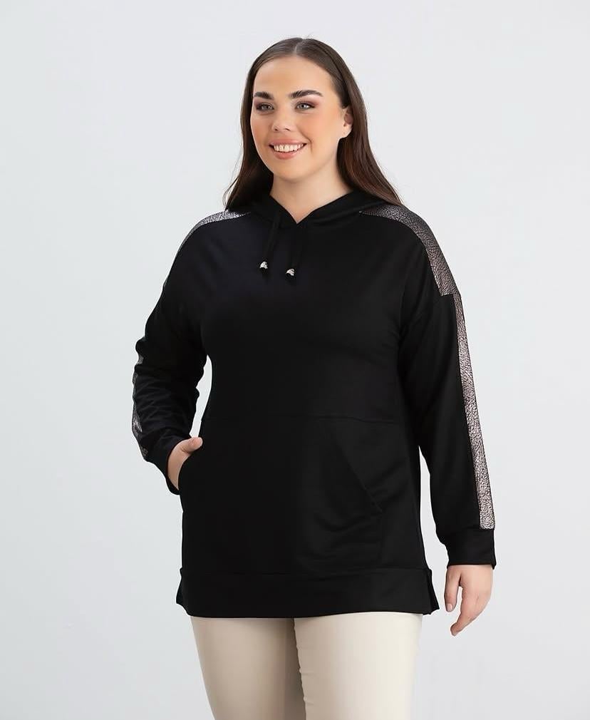  KAPÜŞONLU PARLAK ŞERİT DETAYLI SİYAH SWEATSHİRT