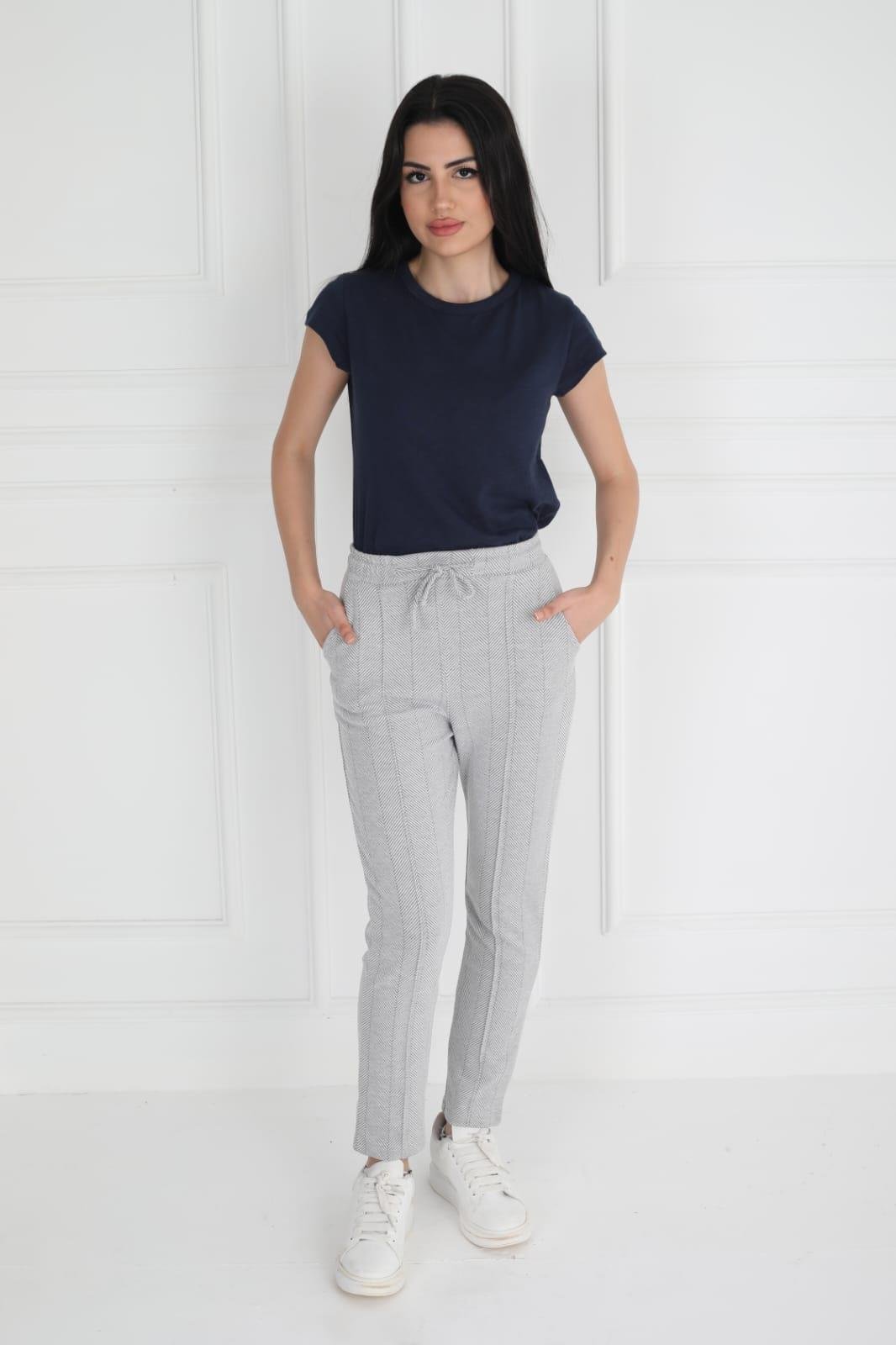 Ütü Hatlı Balık Sırtı Desen Bayan Pantolon