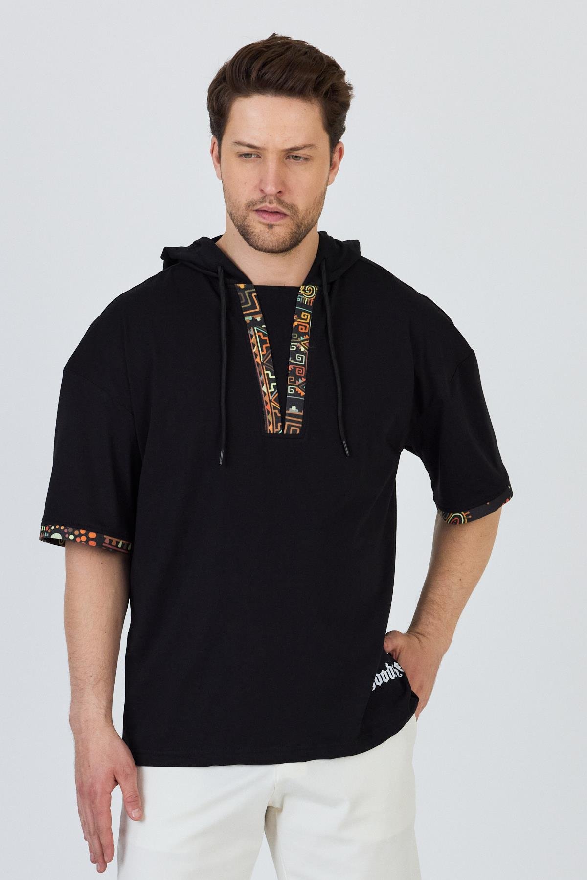 Erkek Garnili Kapüşonlu T-Shirt