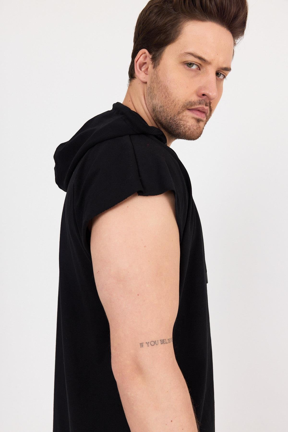 Erkek Sıfır Kol Kapüşonlu T-shirt