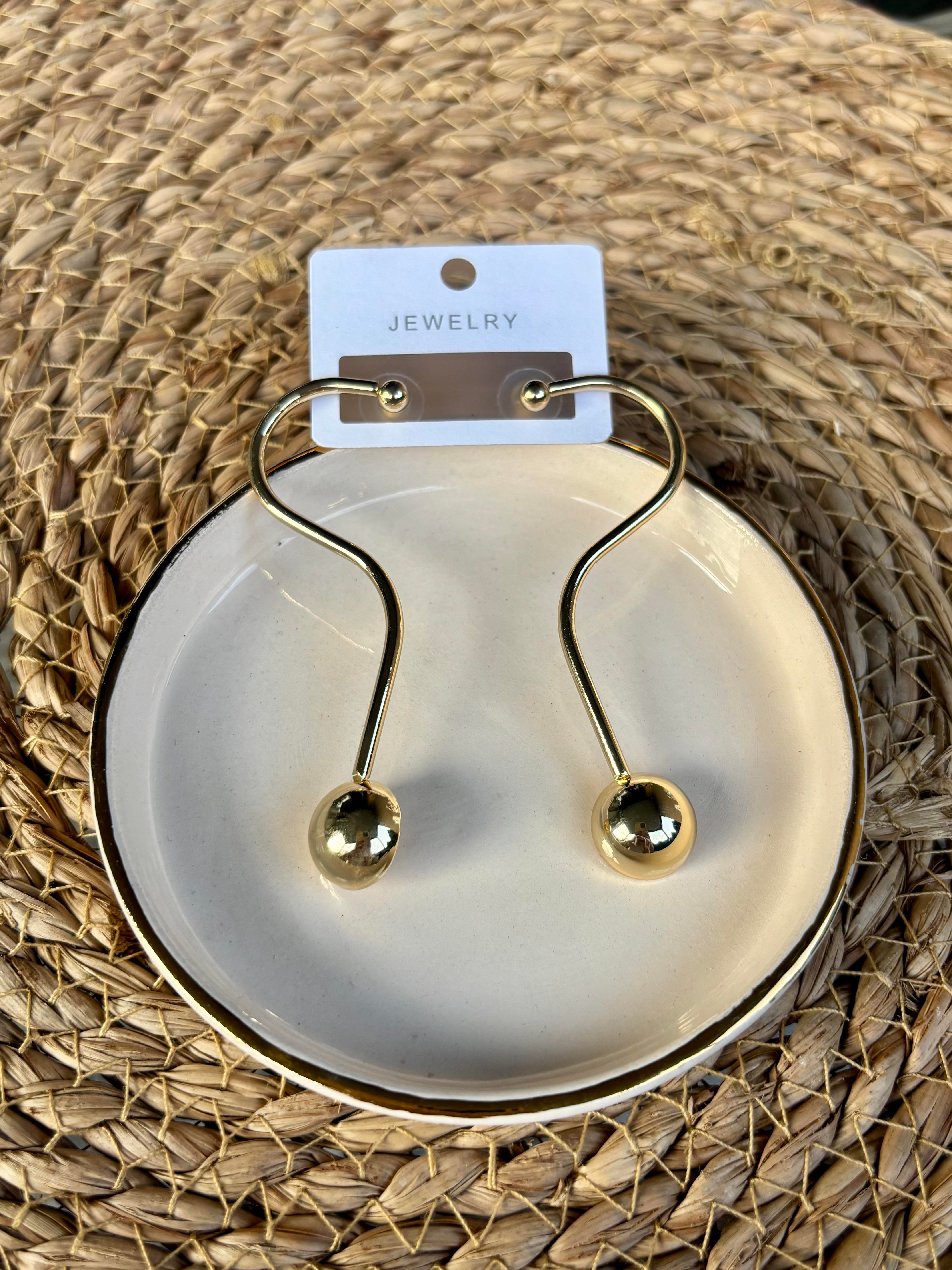 Gold Asimetrik Küpe