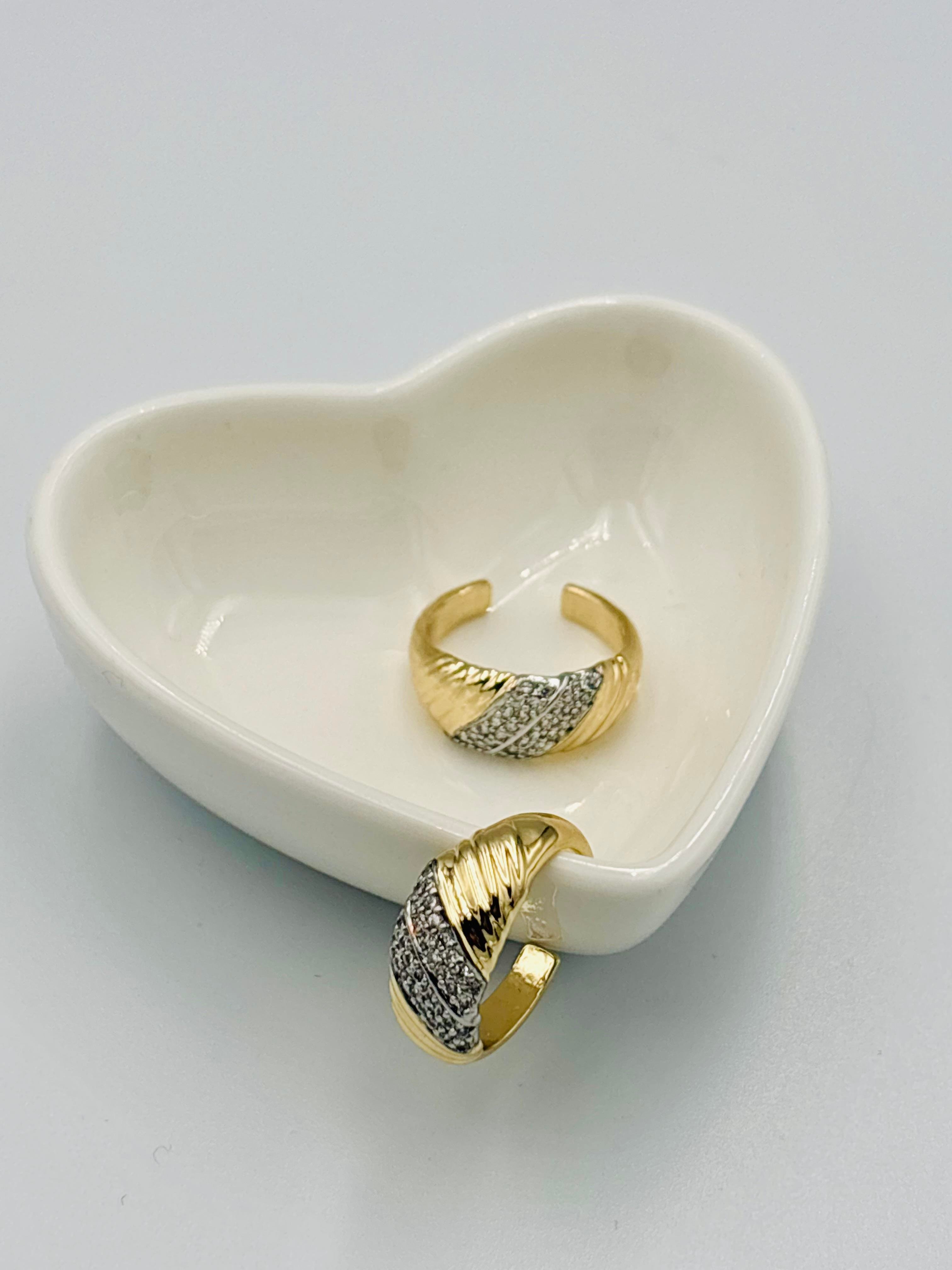 Gold Gümüş Detaylı Kıkırdak Küpe