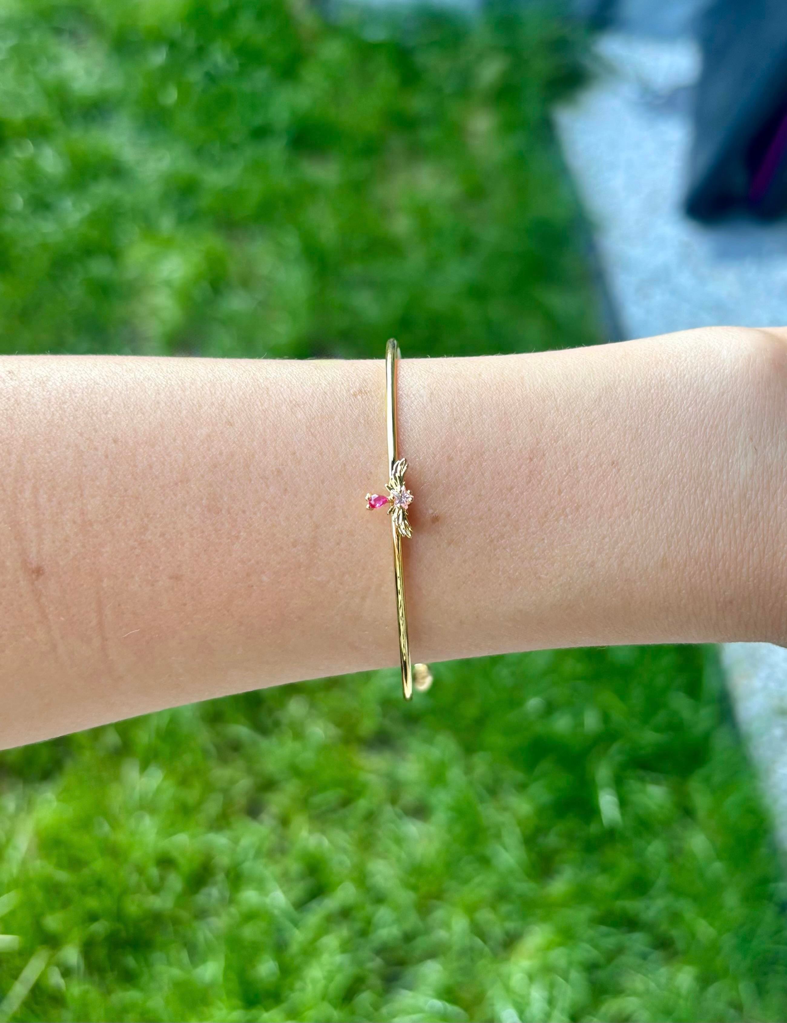 Gold Renk Melek Kanatlı Pembe Taşlı Bileklik