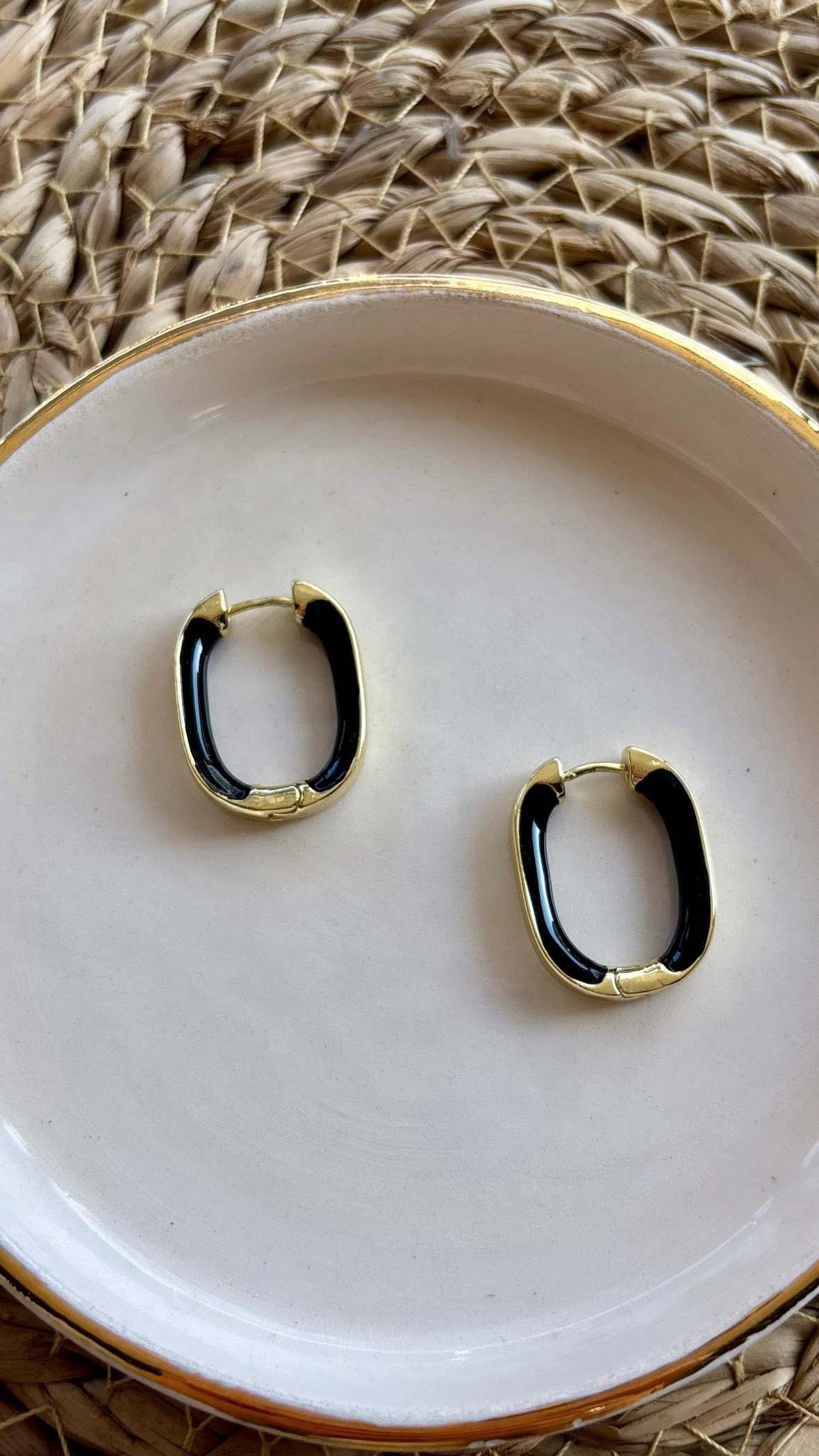 Gold Siyah Detaylı Halka Küpe